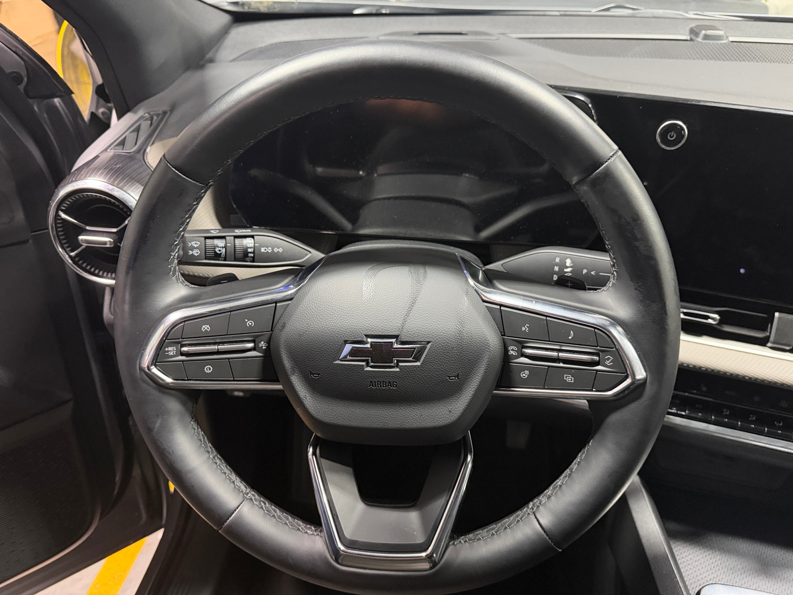 Thumbnail: 2026 Chevrolet Equinox - 4