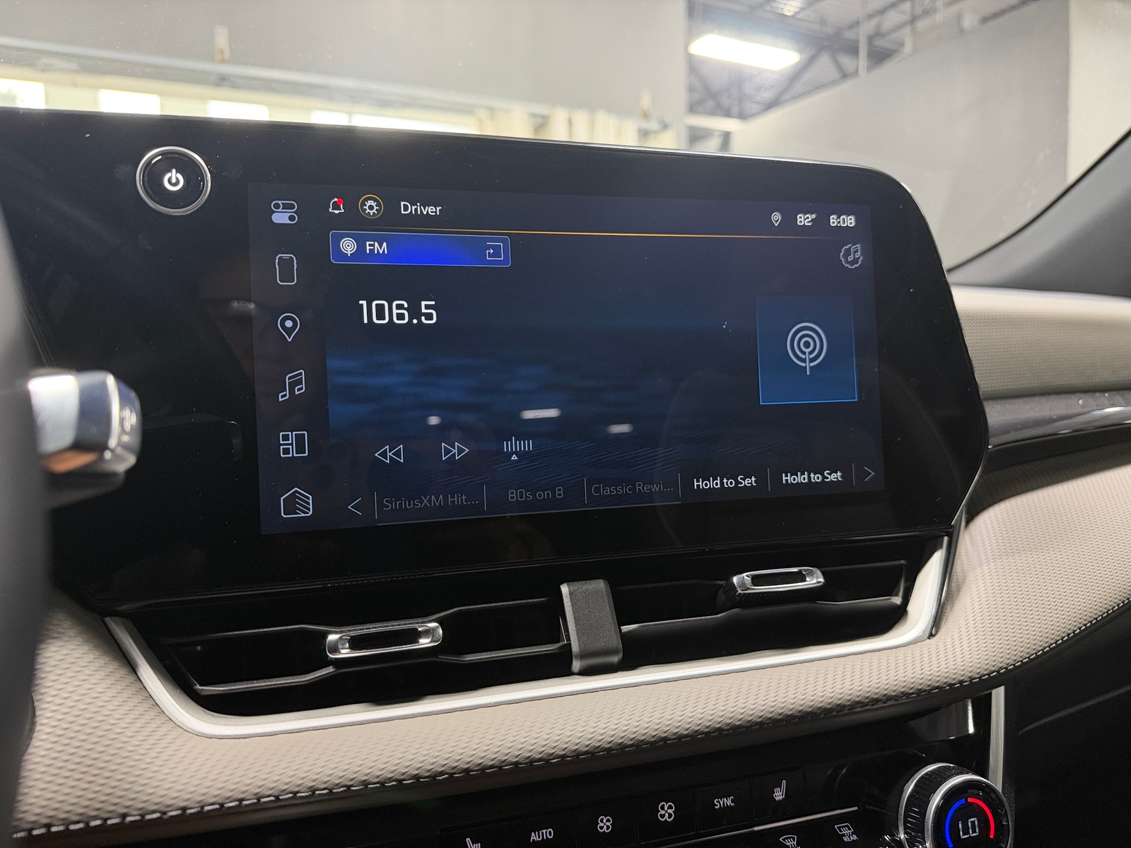 Thumbnail: 2026 Chevrolet Equinox - 3