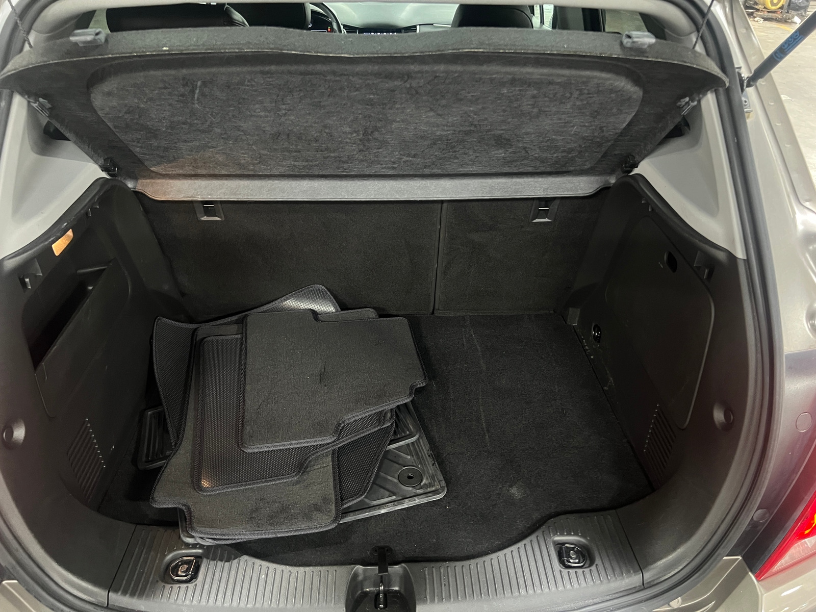 Thumbnail: 2020 Chevrolet Trax - 6
