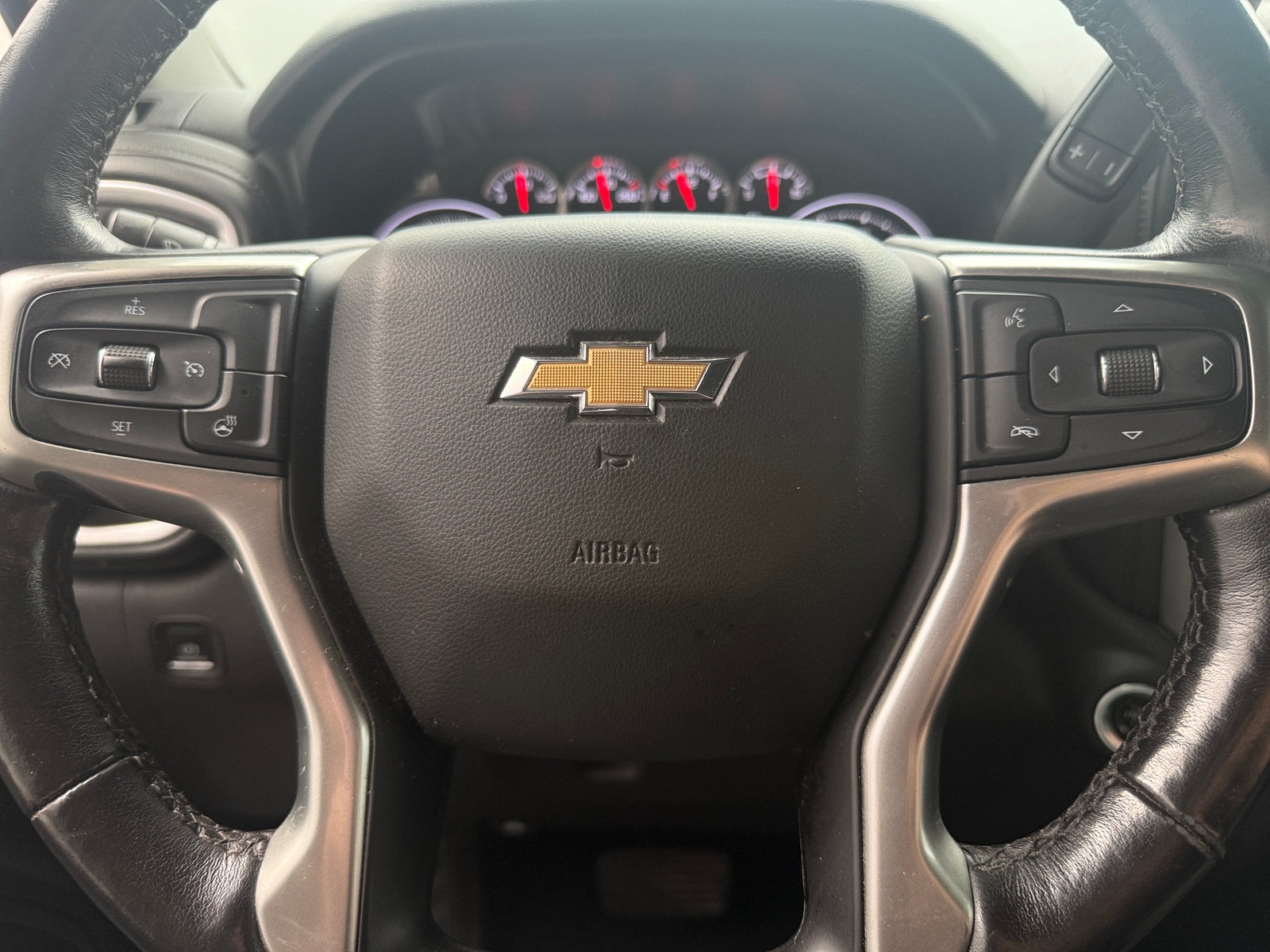 Thumbnail: 2020 Chevrolet Silverado 1500 - 5