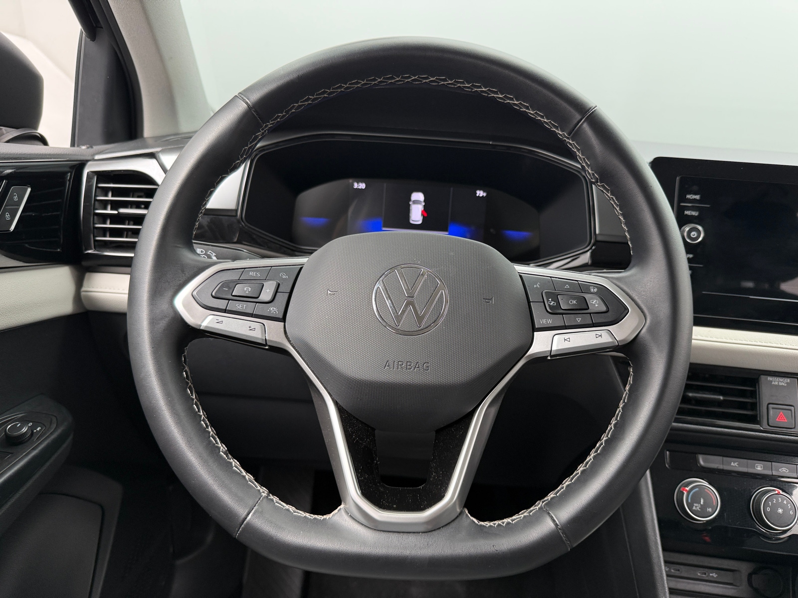 Thumbnail: 2025 Volkswagen Taos - 5