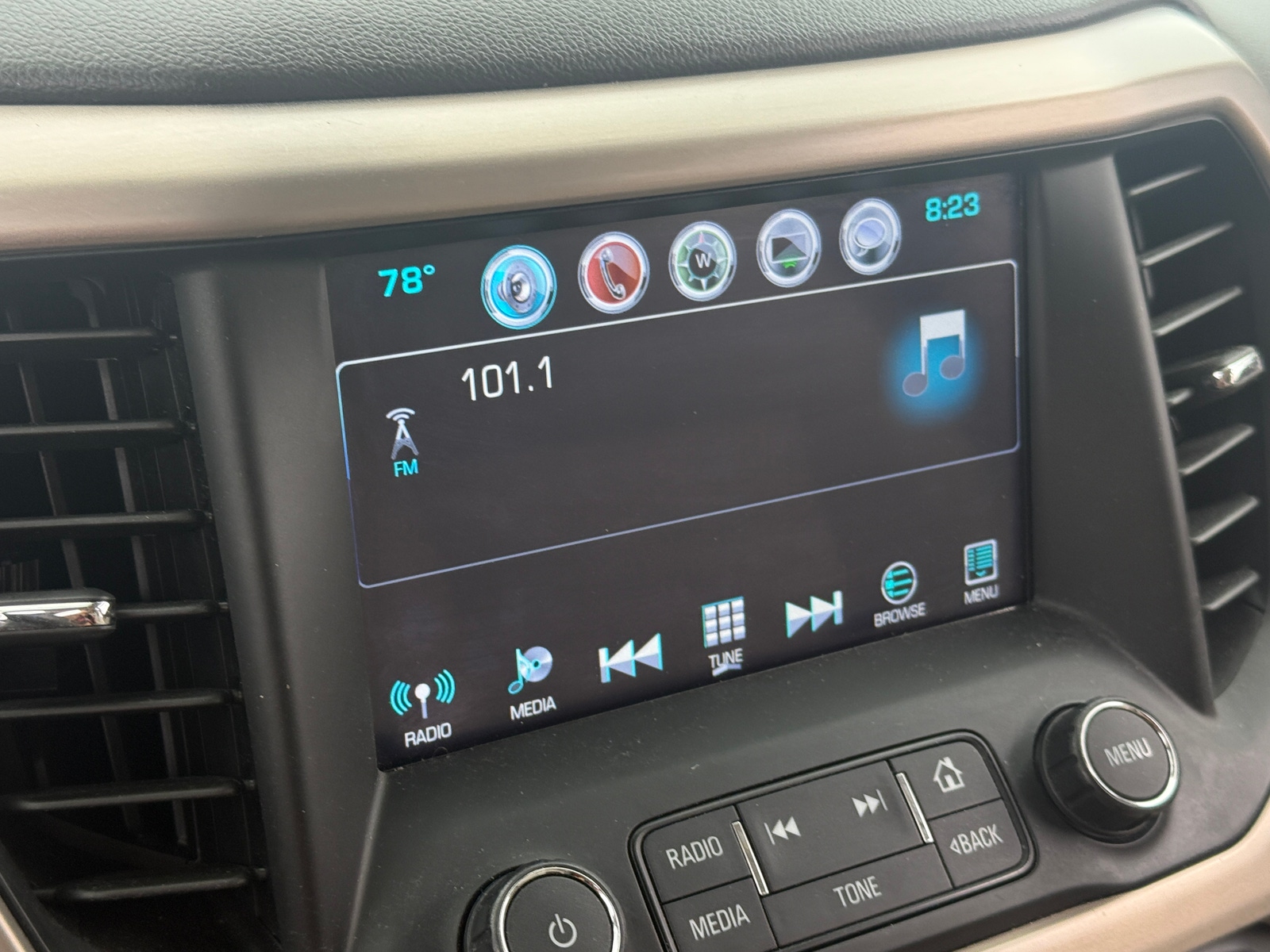 Thumbnail: 2019 GMC Acadia - 3