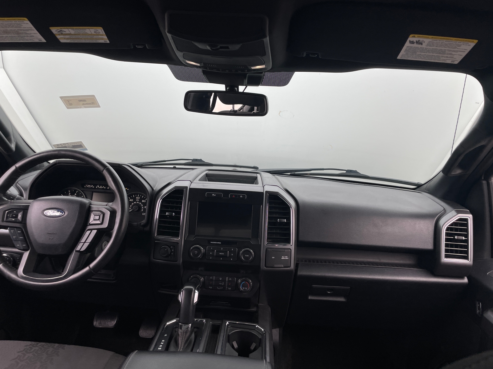 Thumbnail: 2019 Ford Econoline - 3