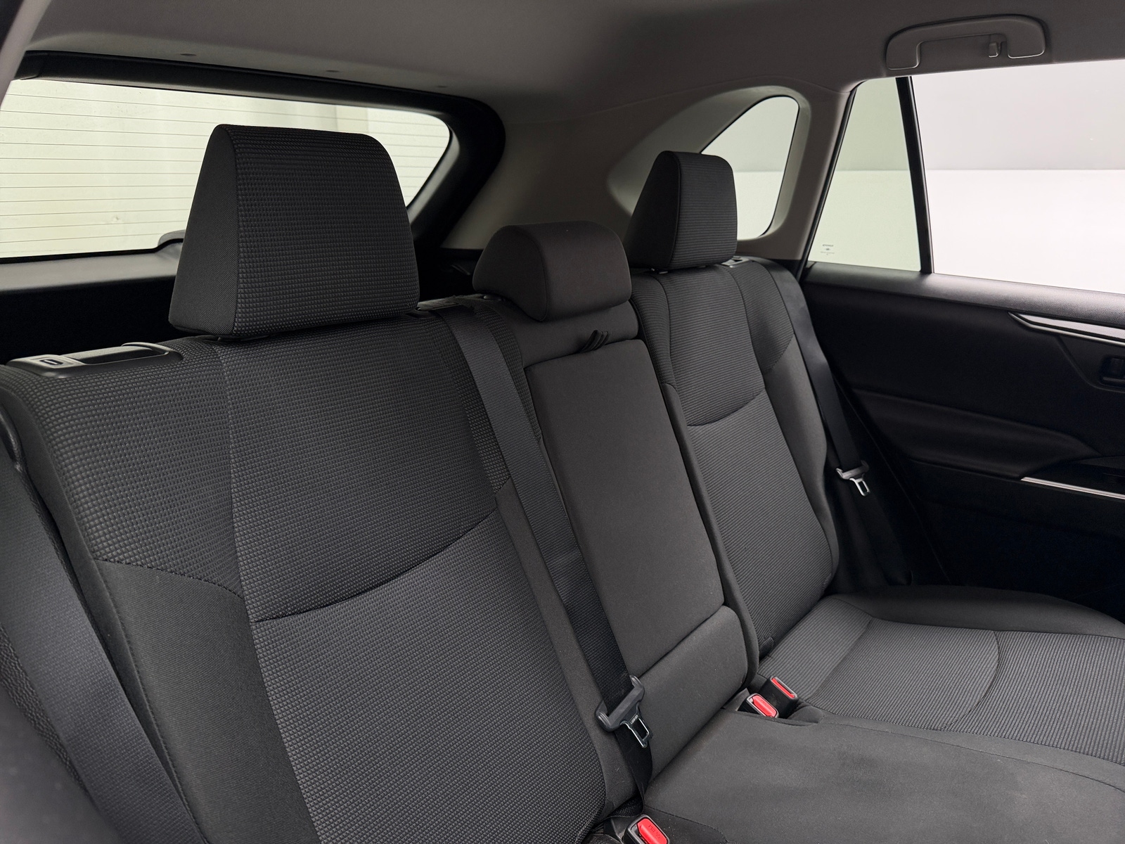 Thumbnail: 2021 Toyota RAV4 - 6