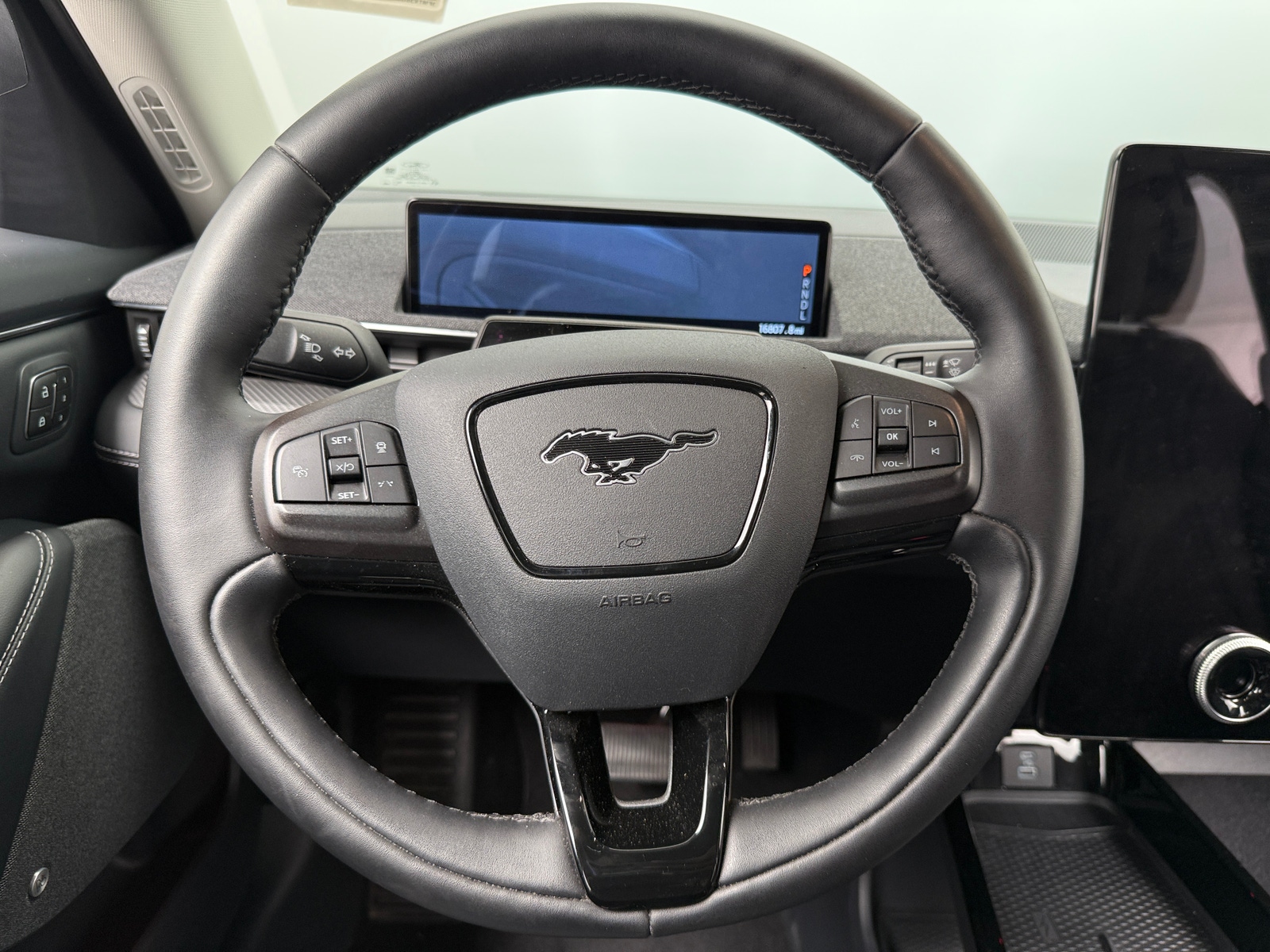Thumbnail: 2022 Ford Mustang Mach-E - 4