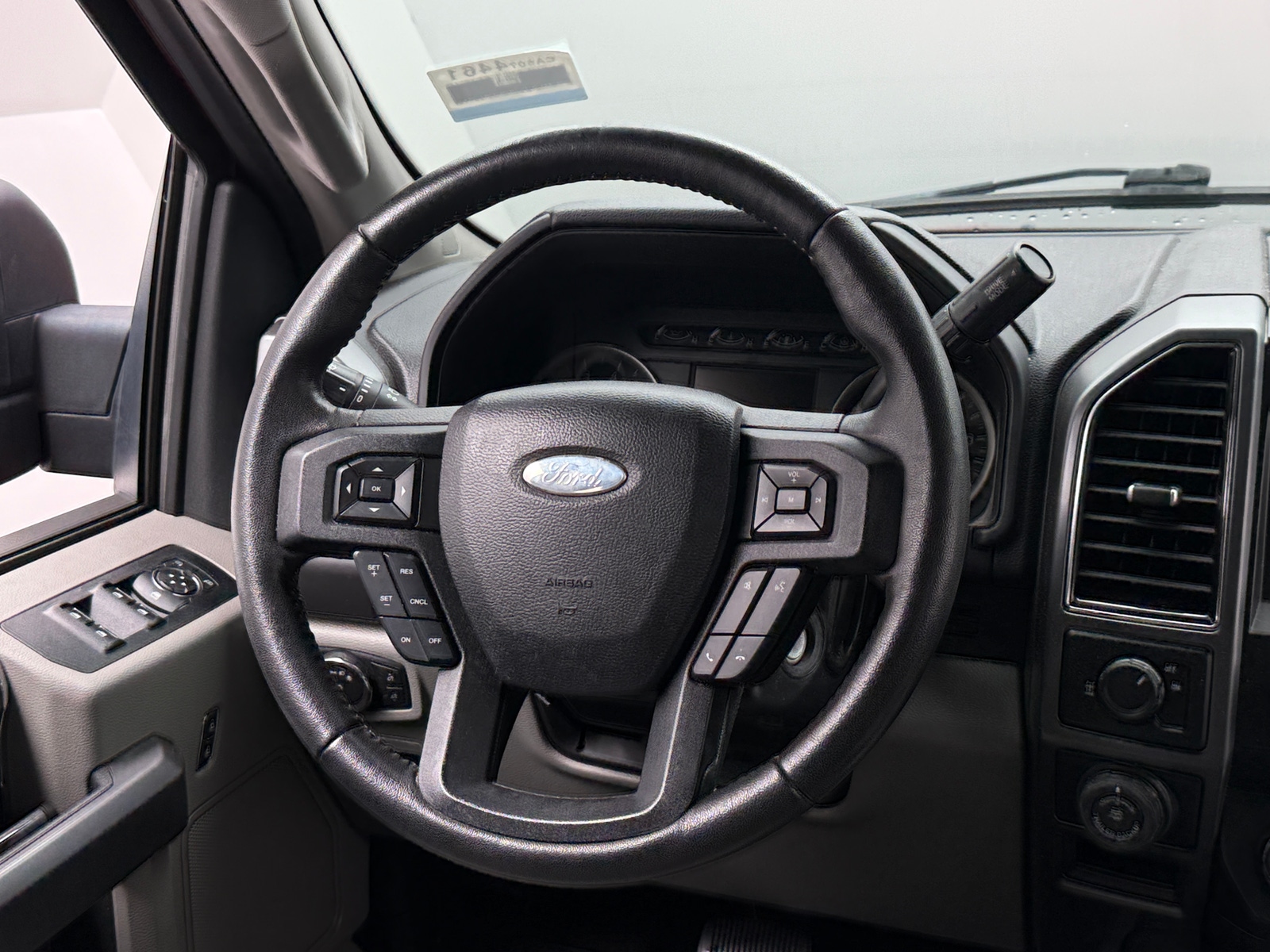 Thumbnail: 2019 Ford Econoline - 5
