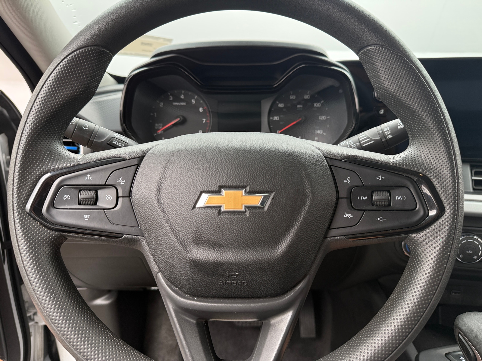 Thumbnail: 2025 Chevrolet Trax - 5