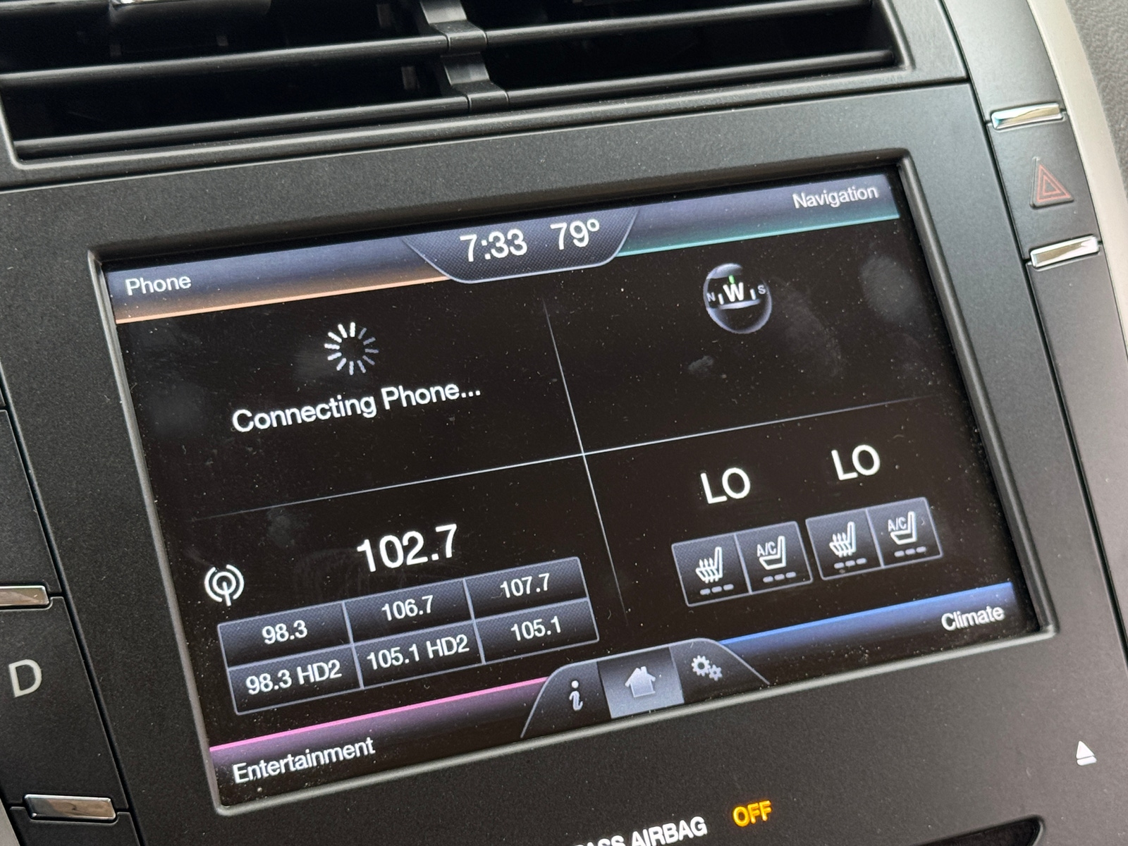 Thumbnail: 2014 Lincoln MKZ - 3