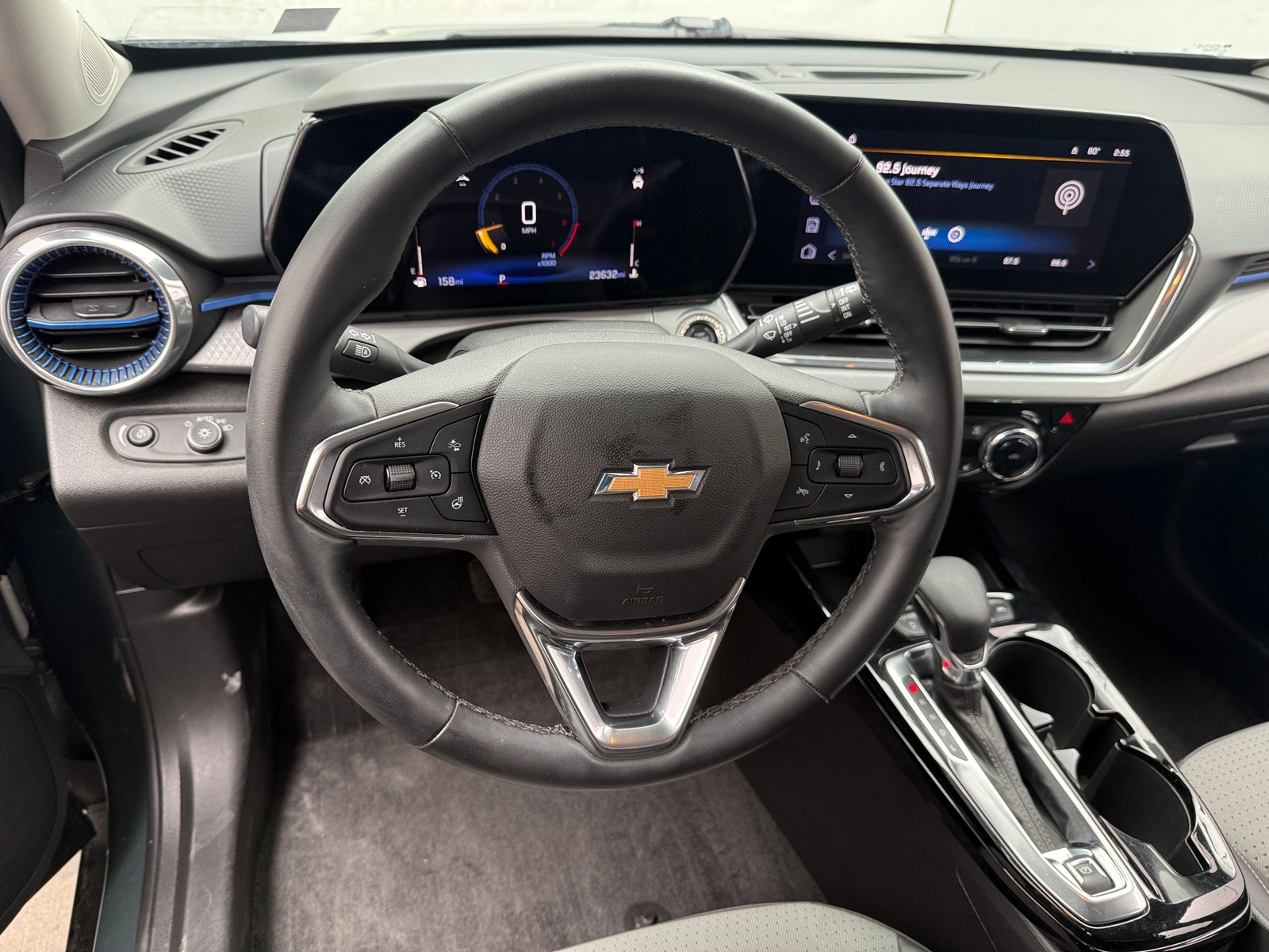 Thumbnail: 2025 Chevrolet Trax - 4