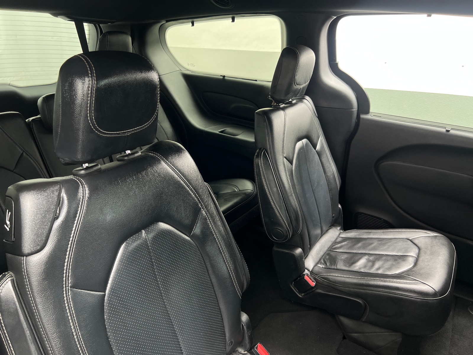 Thumbnail: 2020 Chrysler Pacifica - 5