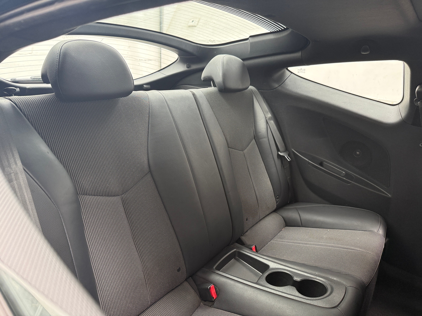 Thumbnail: 2016 Hyundai Veloster - 5
