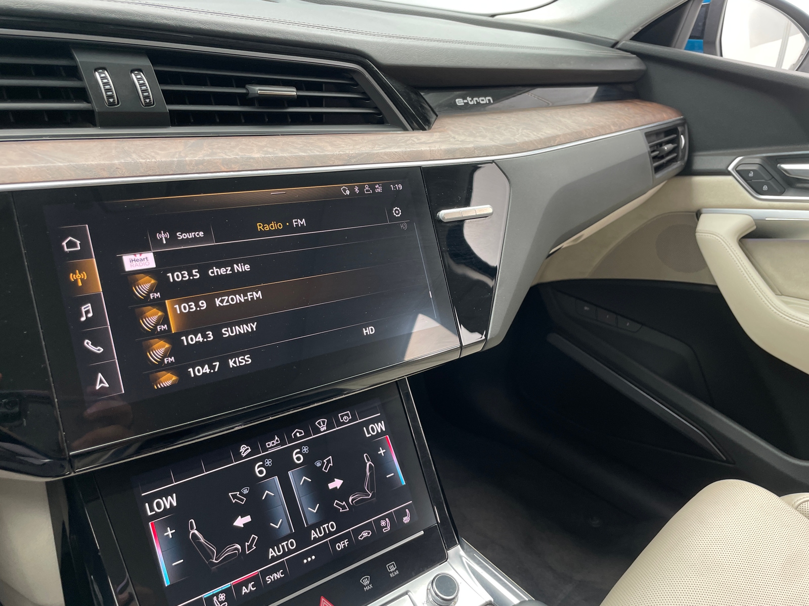 Thumbnail: 2019 Audi e-tron - 4