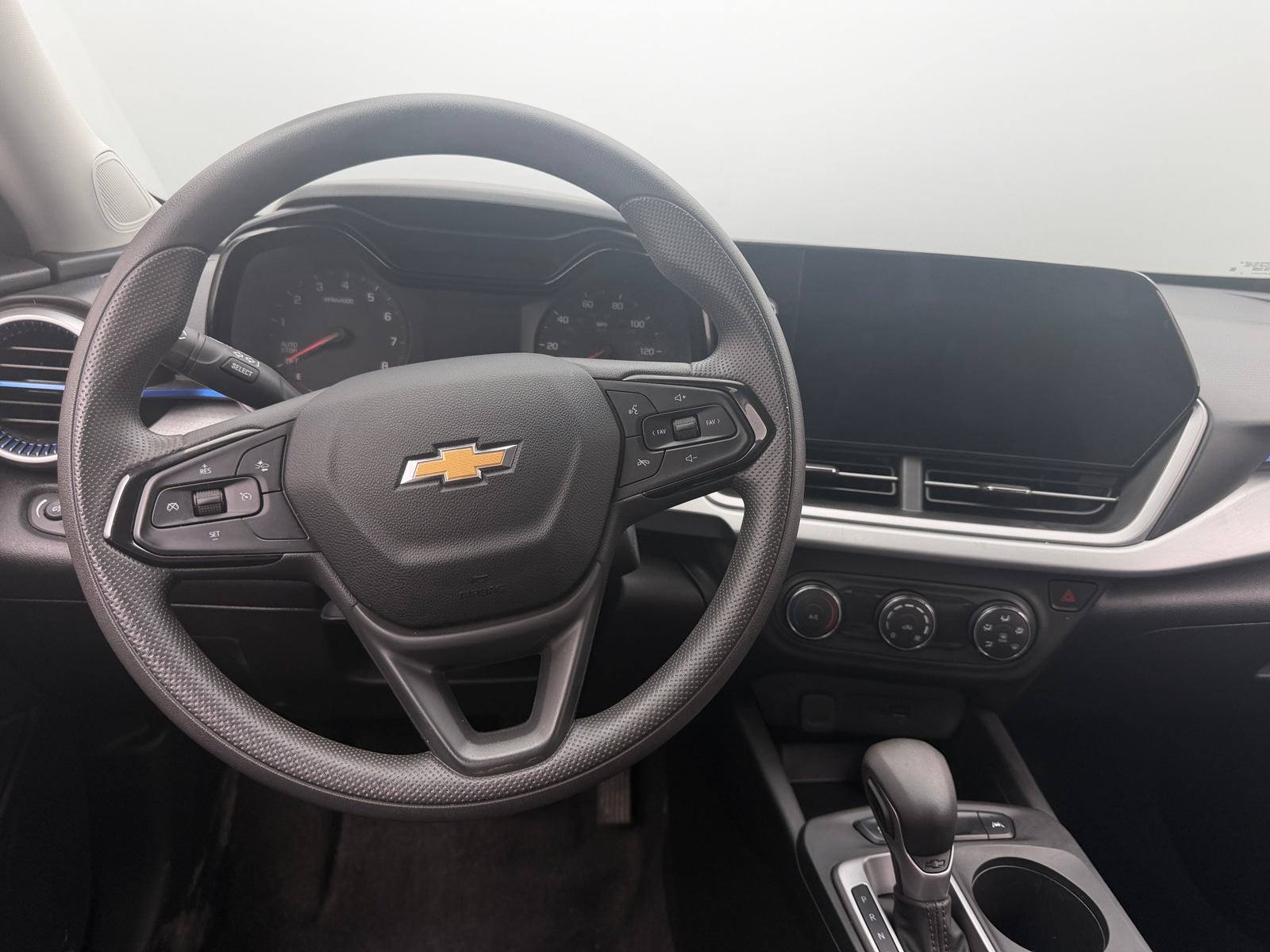 Thumbnail: 2025 Chevrolet Trax - 5