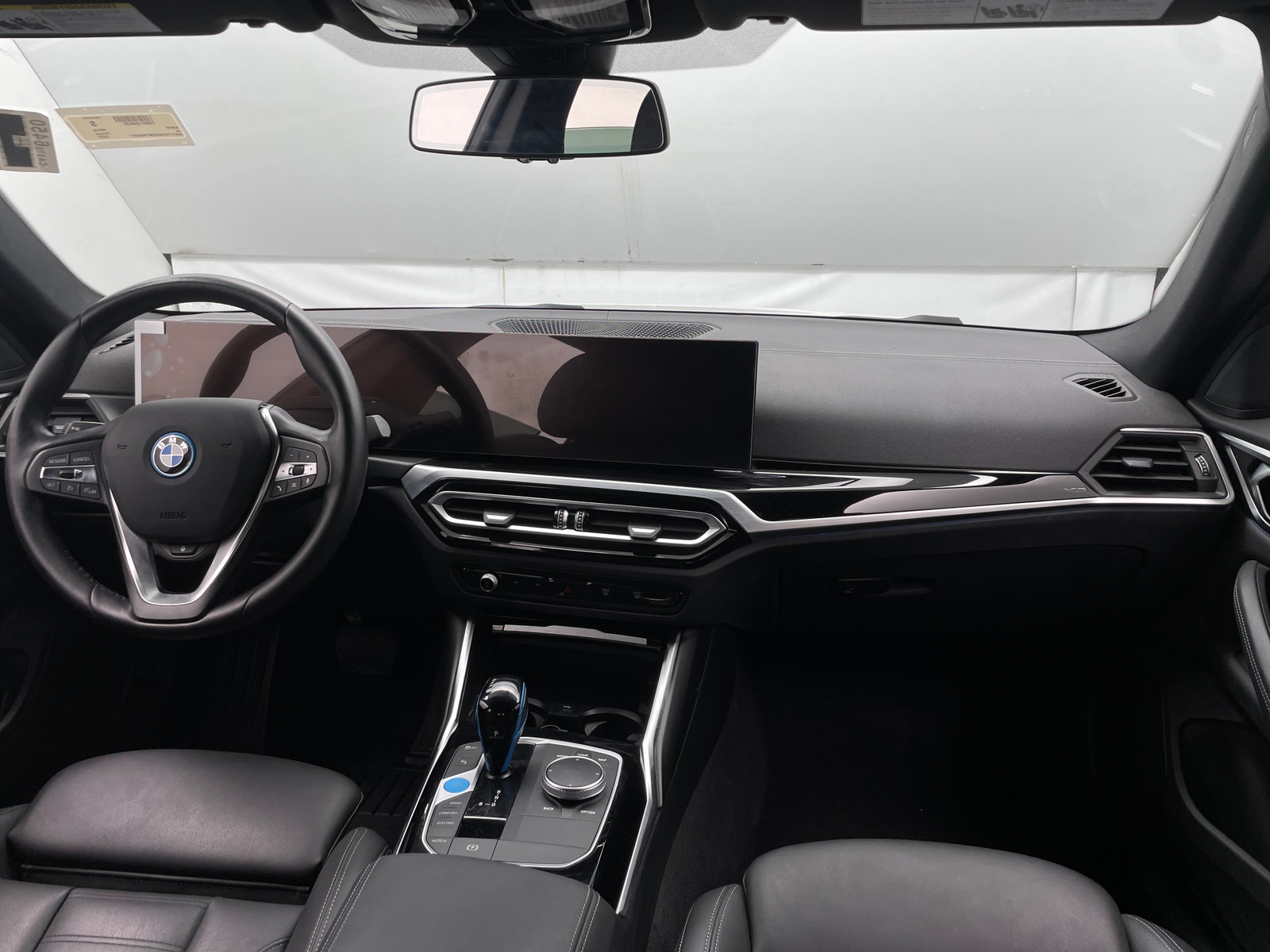 Thumbnail: 2022 BMW i4 - 2