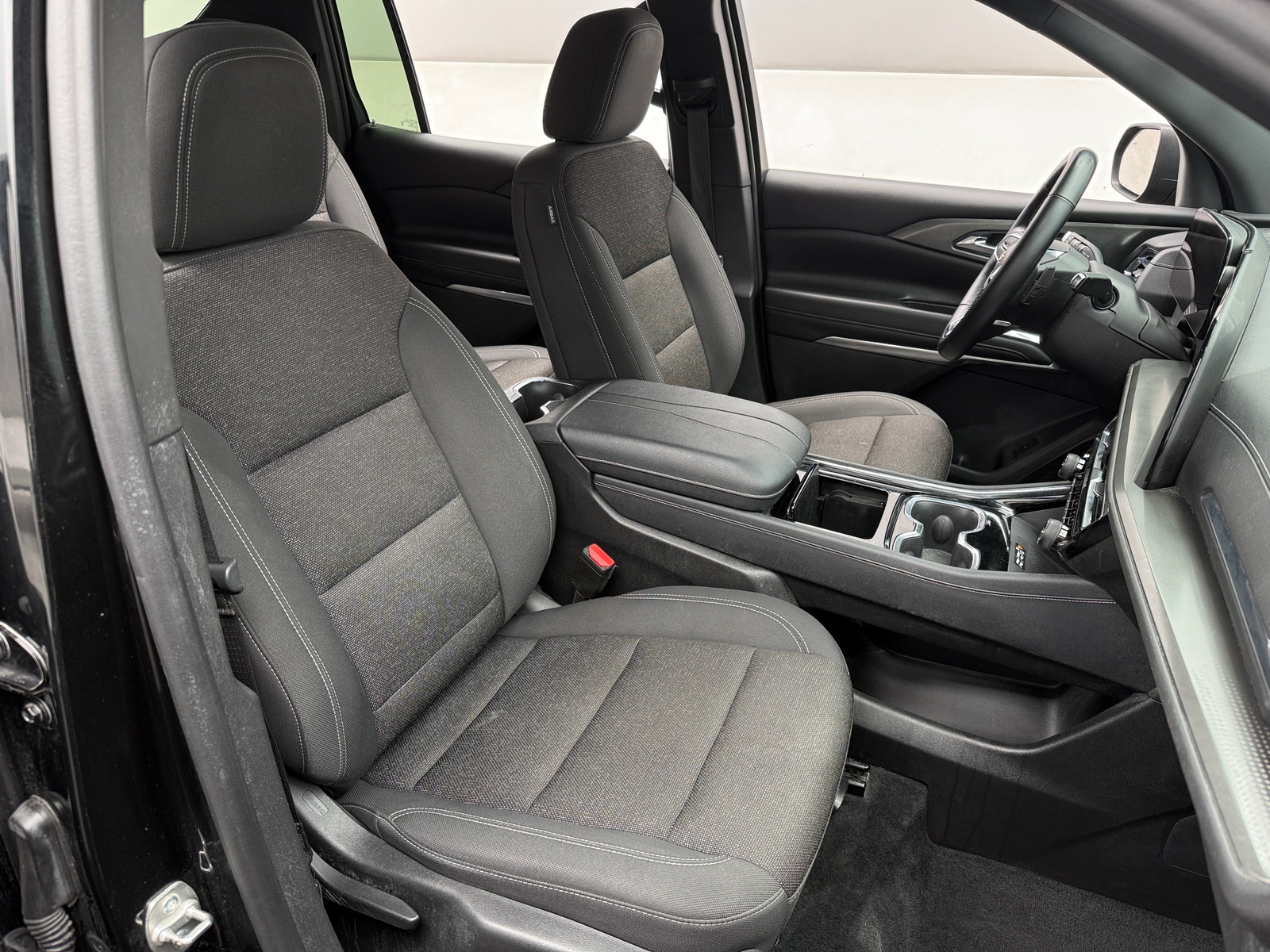 Thumbnail: 2024 Chevrolet Traverse - 2