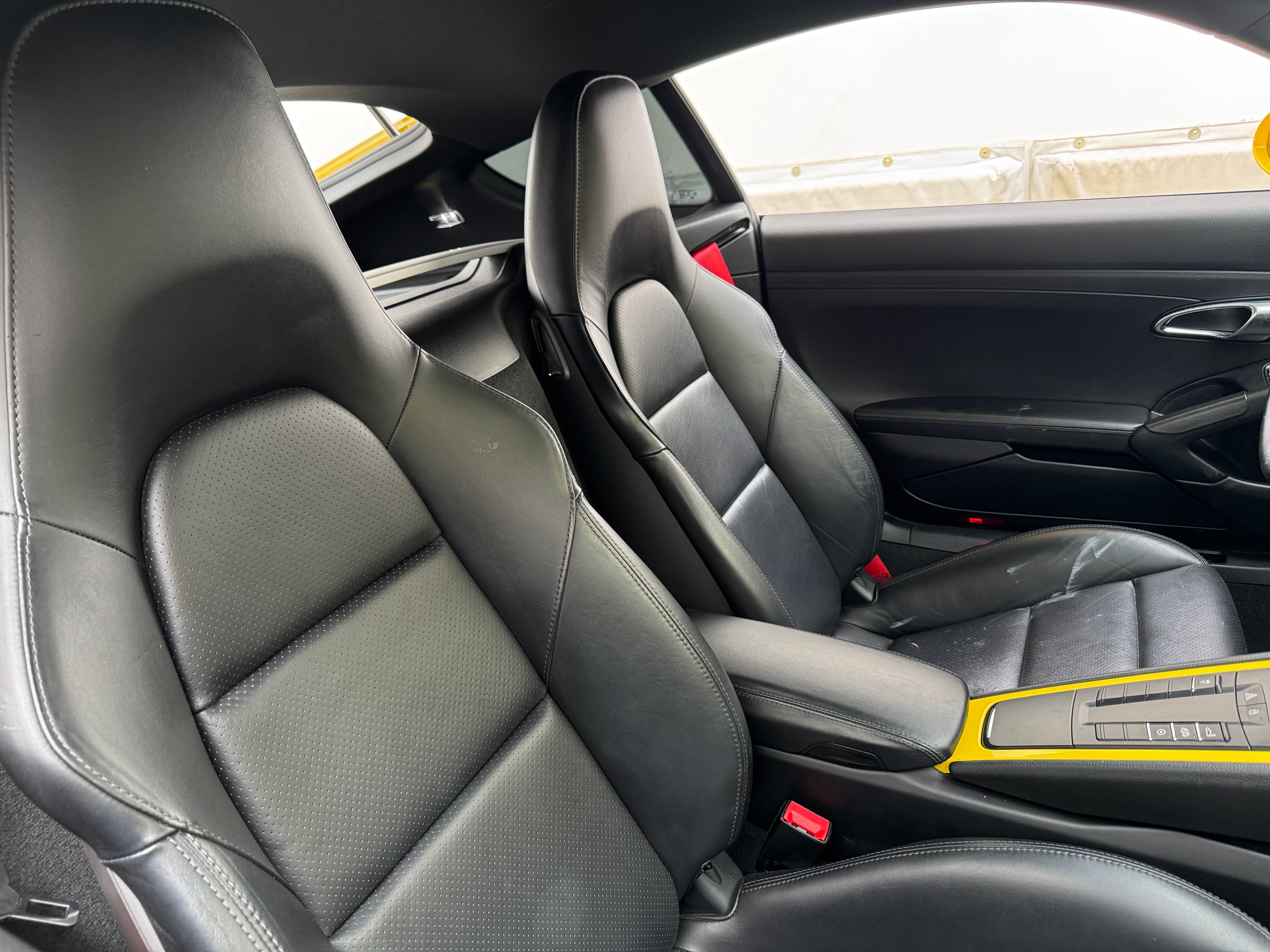 2021 Porsche 718