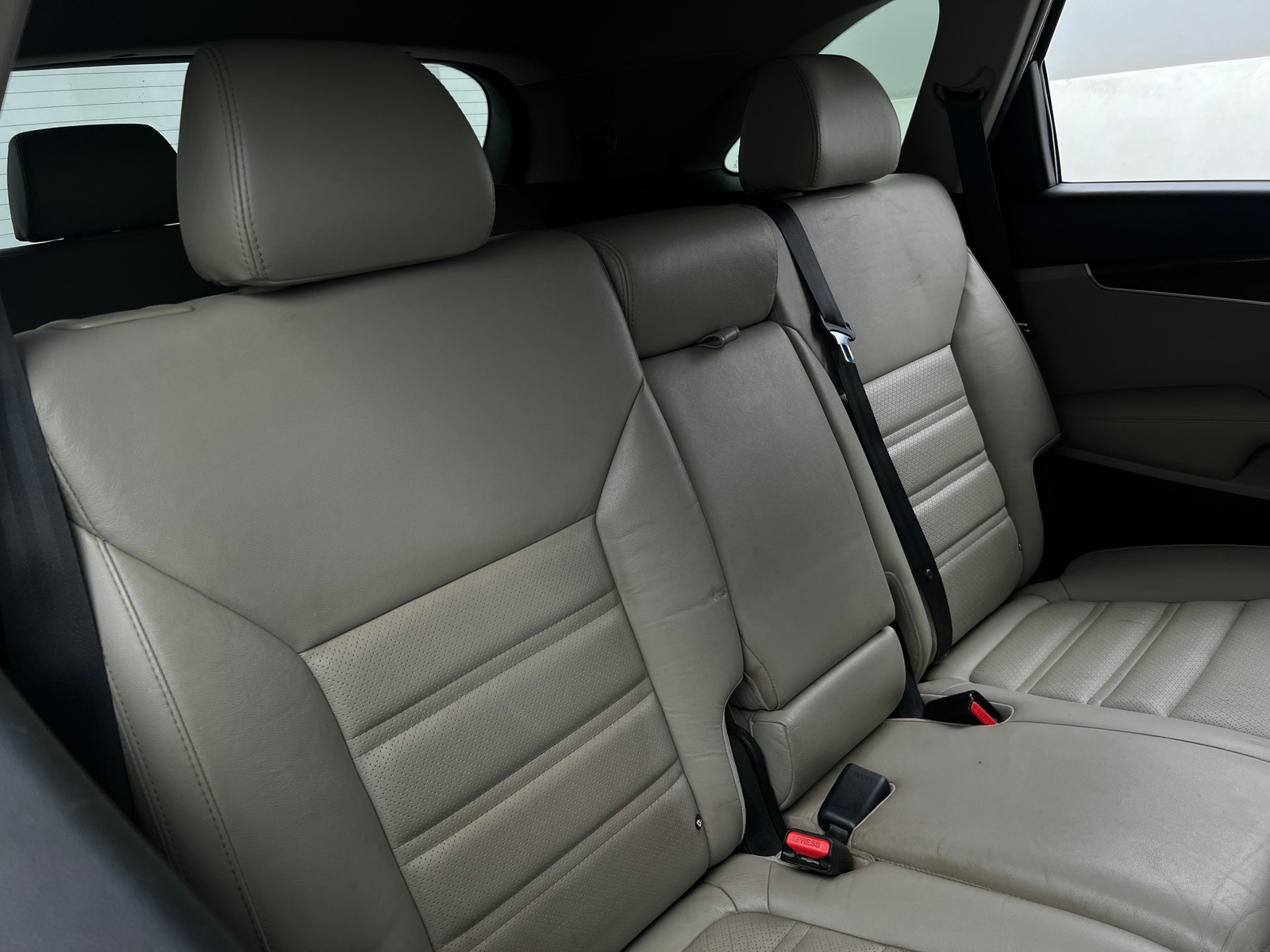 Thumbnail: 2017 Kia Sorento - 5