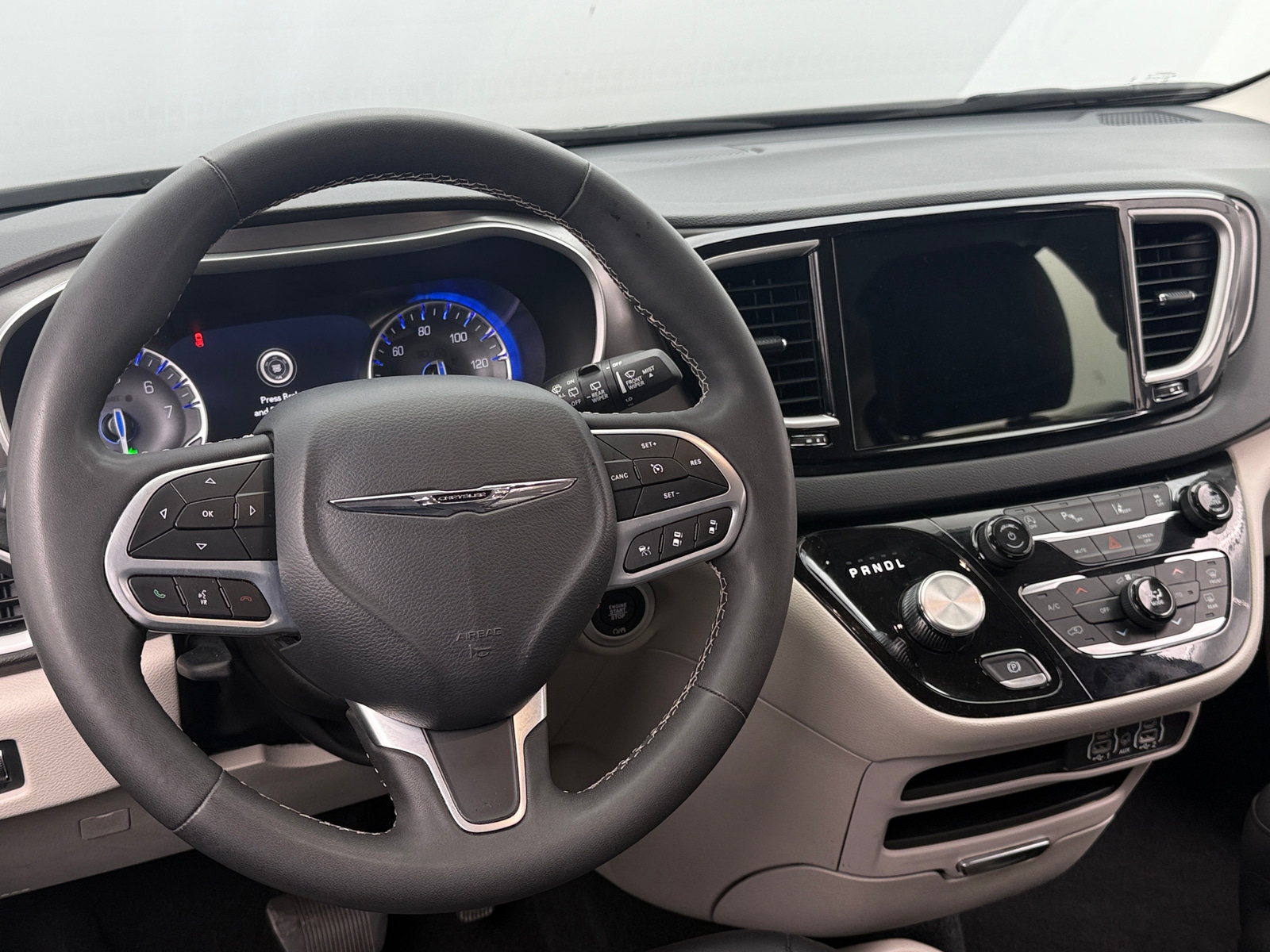 Thumbnail: 2024 Chrysler Pacifica - 4