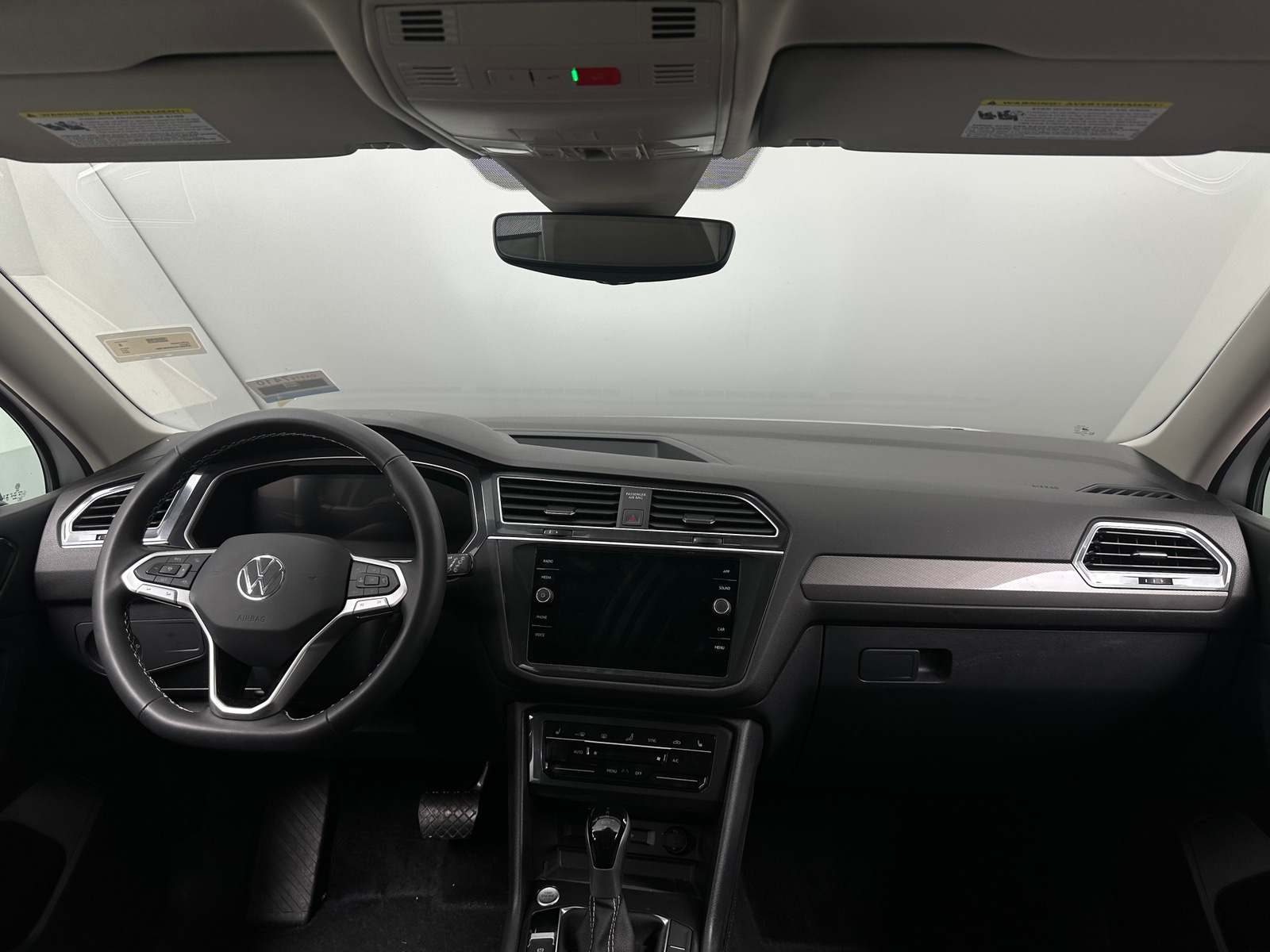 Thumbnail: 2024 Volkswagen Tiguan - 2