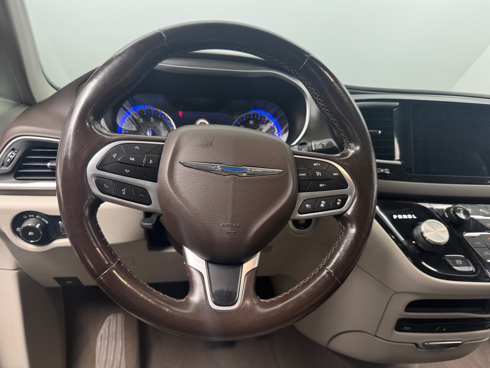 Thumbnail: 2019 Chrysler Pacifica - 4