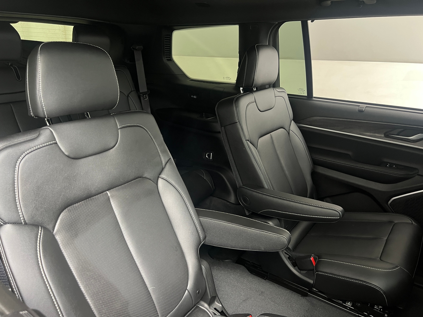 Thumbnail: 2025 Jeep Grand Cherokee L - 5
