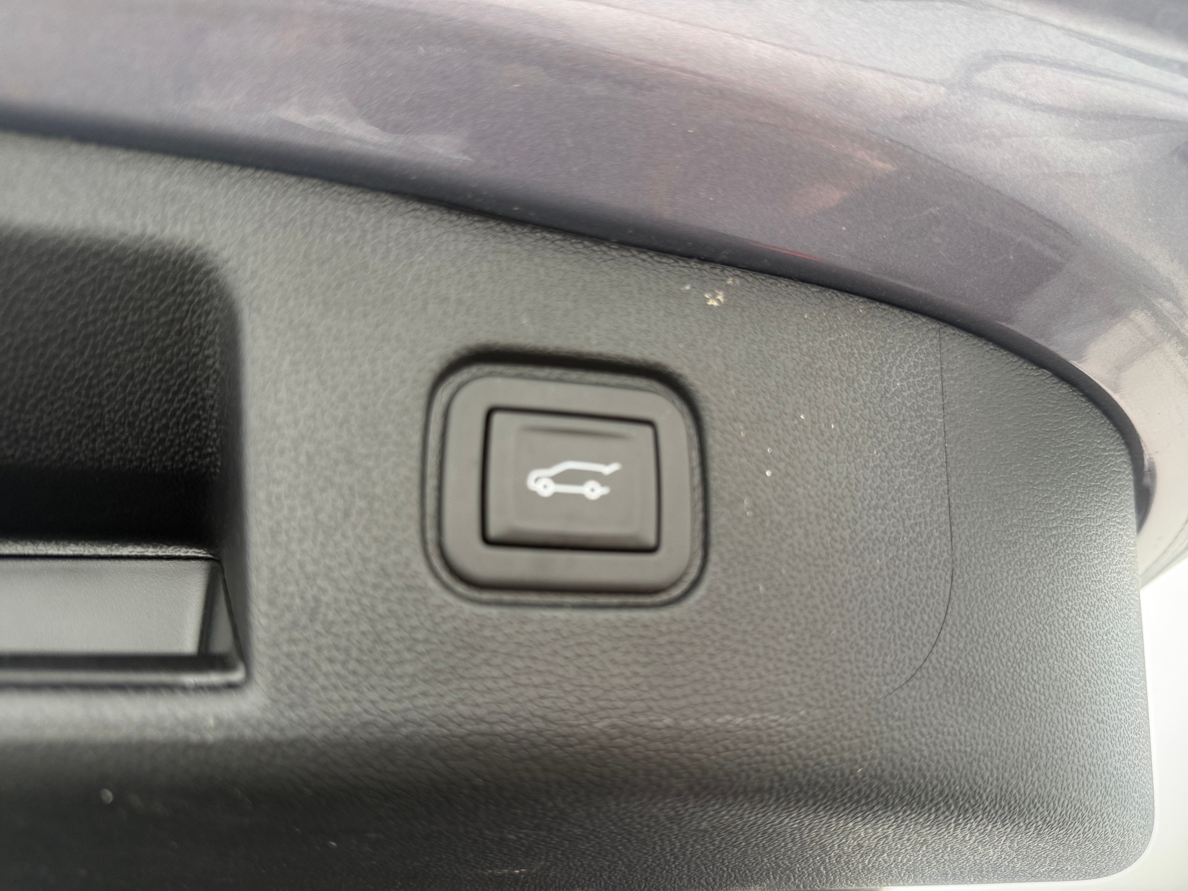 Used 2024 Chevrolet Blazer EV LT with VIN 3GNKDBRJ3RS223358 for sale in Auburn, WA