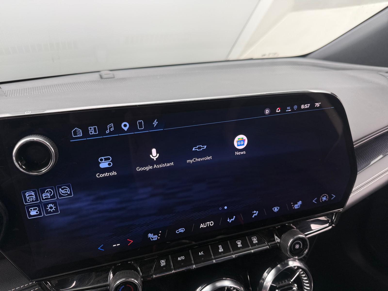 Thumbnail: 2024 Chevrolet Blazer EV - 3