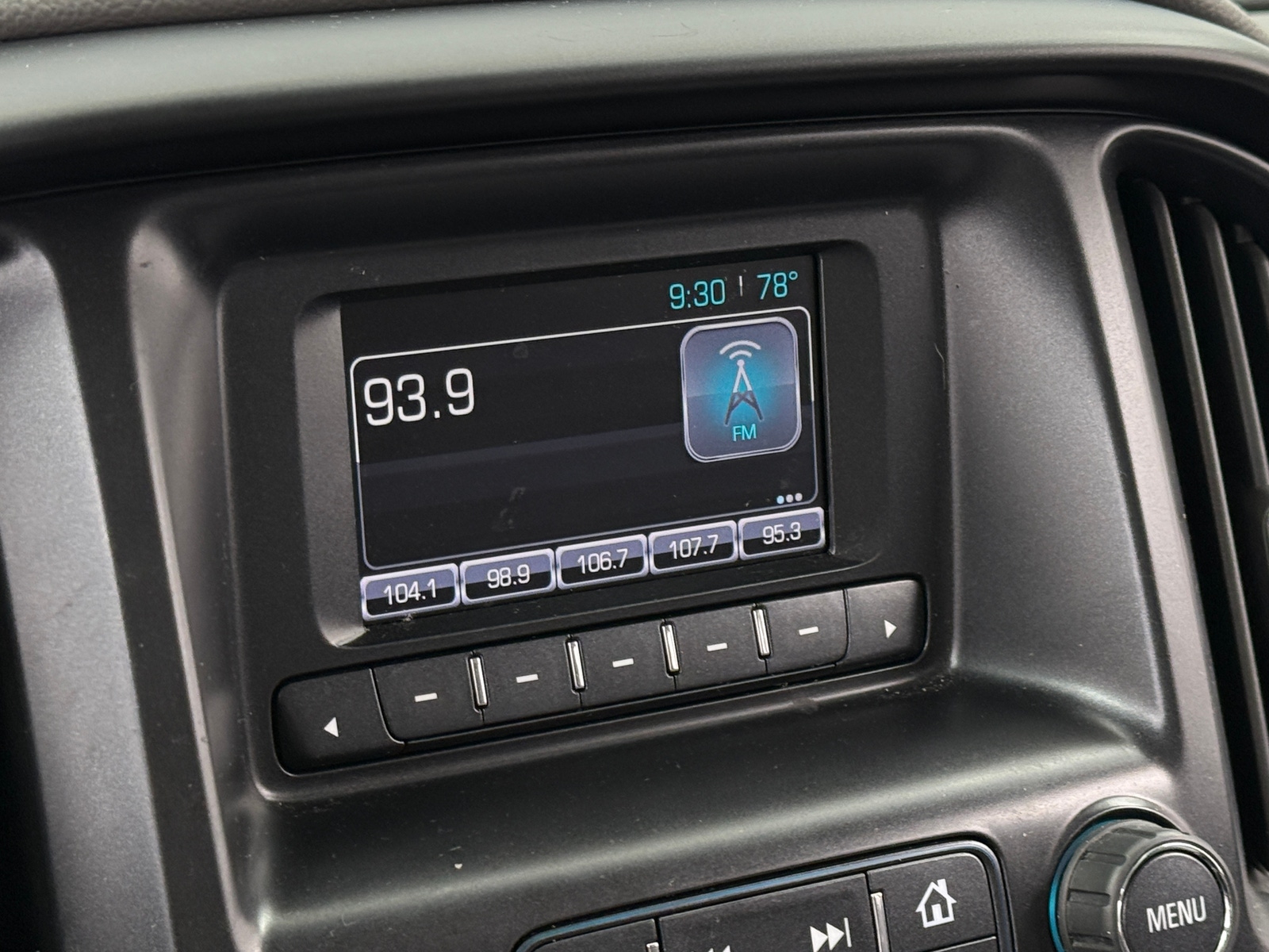 Thumbnail: 2016 Chevrolet Colorado - 4