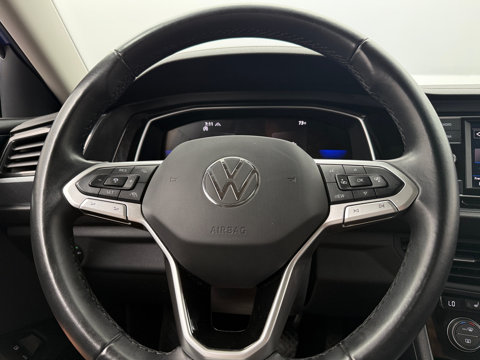 Thumbnail: 2024 Volkswagen Jetta - 4