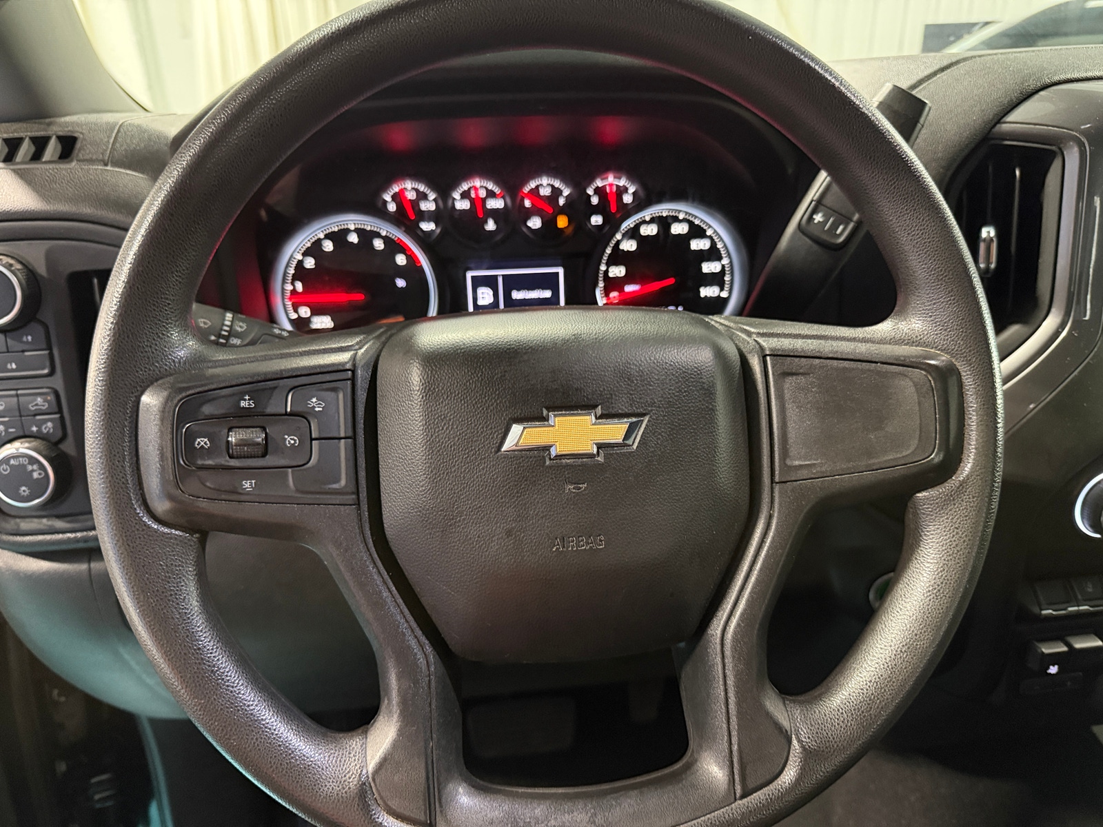 Thumbnail: 2024 Chevrolet Silverado 2500 - 5