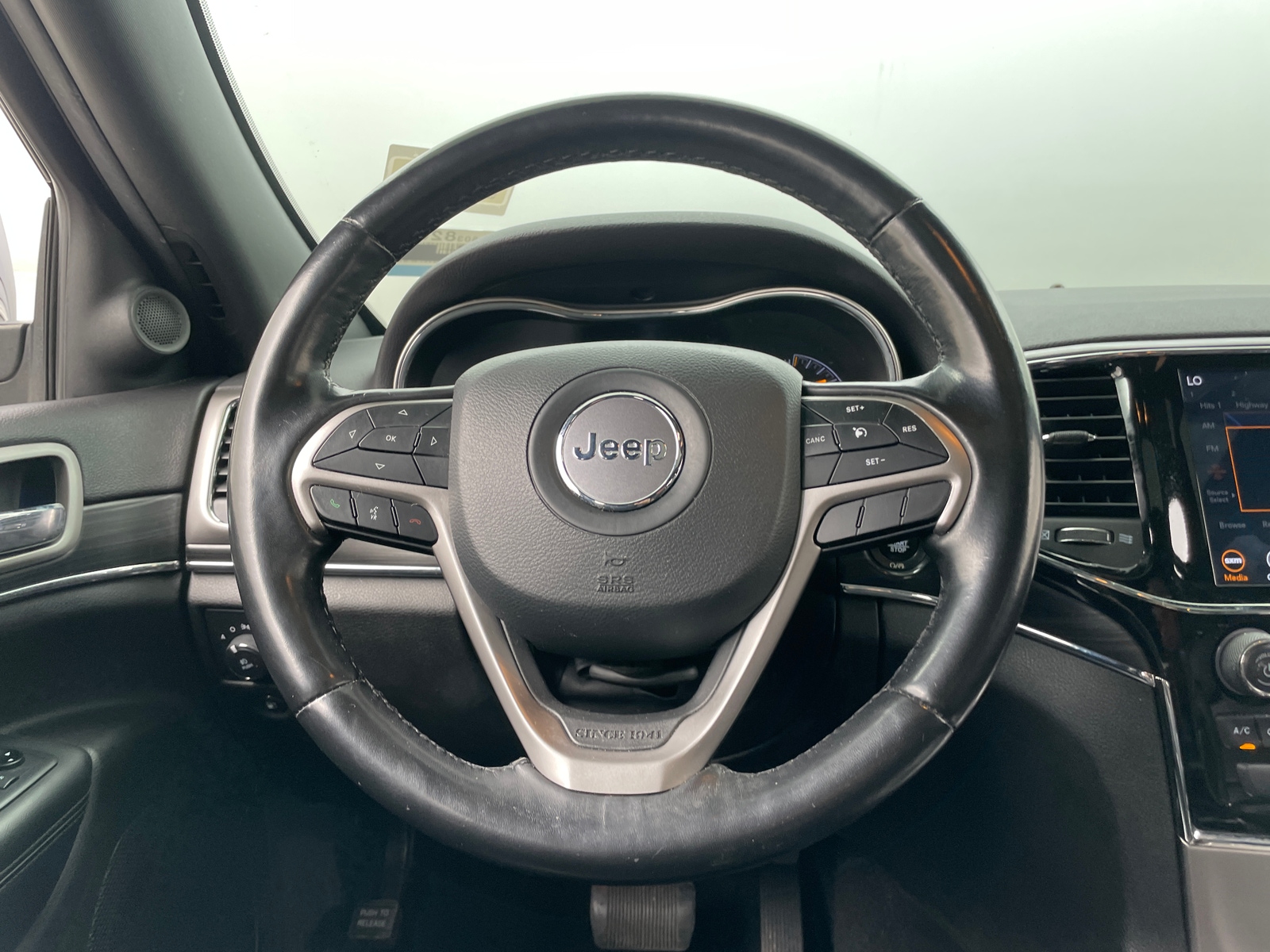 Thumbnail: 2021 Jeep Grand Cherokee - 4