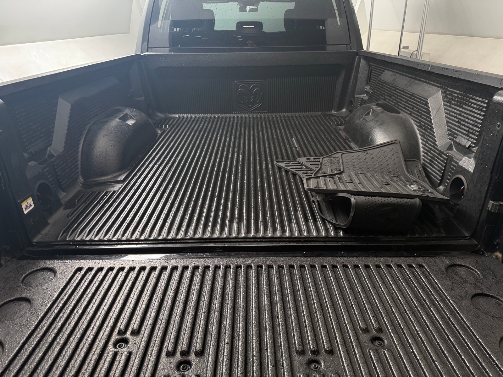 Thumbnail: 2023 RAM 1500 Classic - 7