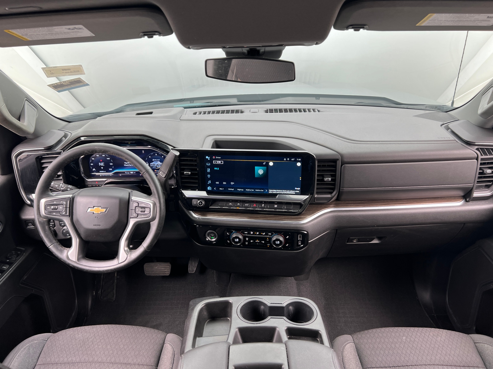 Thumbnail: 2024 Chevrolet Silverado 1500 - 3
