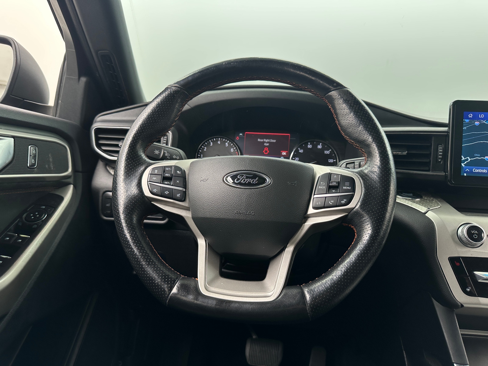 Thumbnail: 2022 Ford Explorer - 4