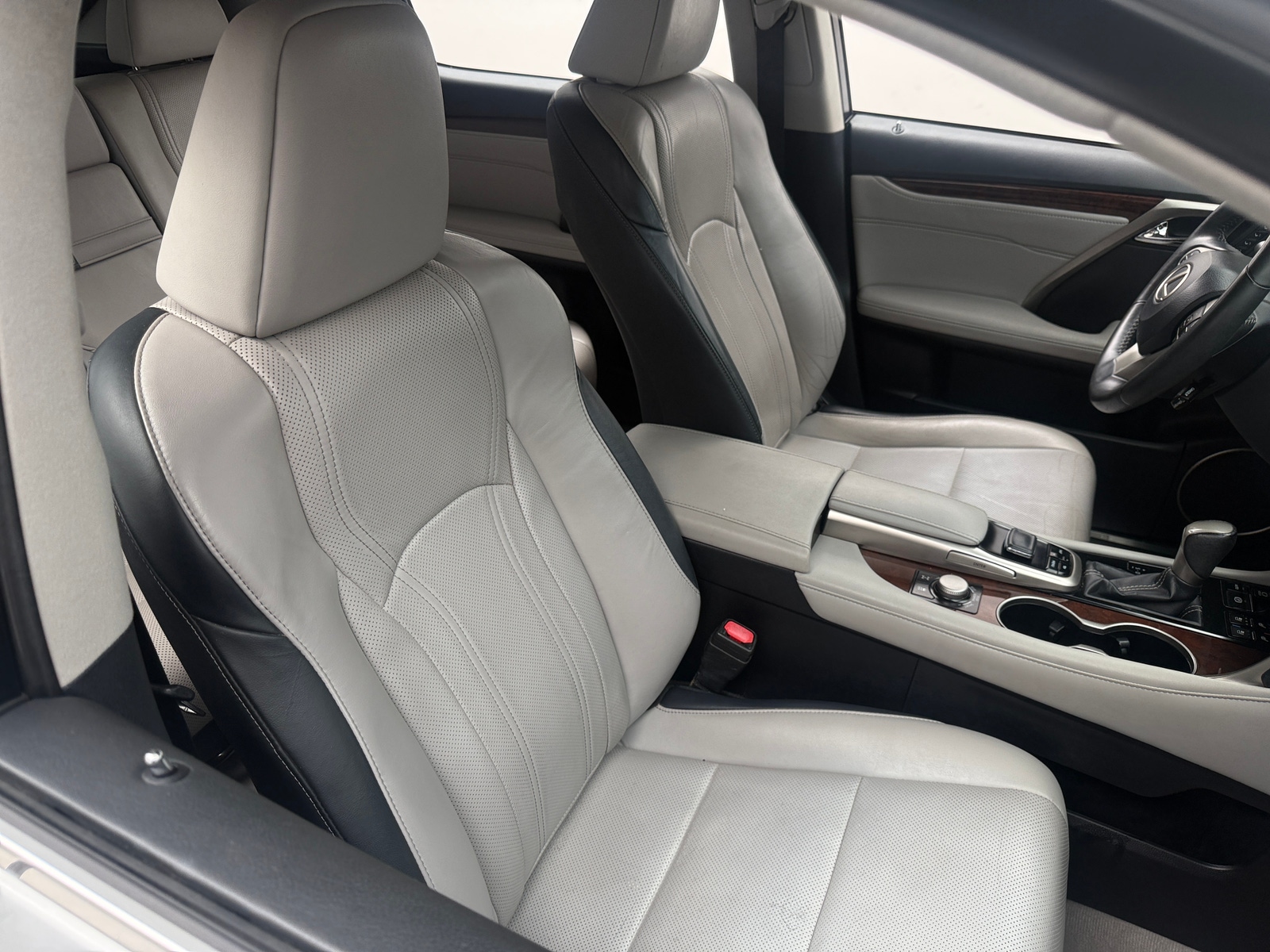 Thumbnail: 2016 Lexus RX - 2