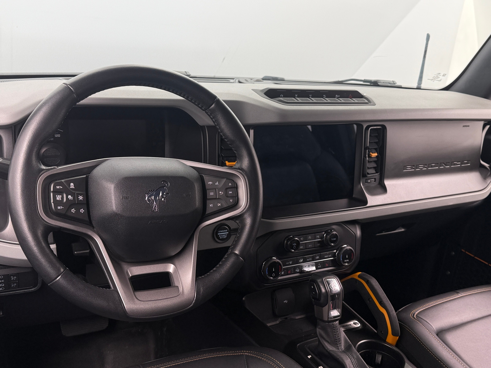 Thumbnail: 2022 Ford Bronco - 5