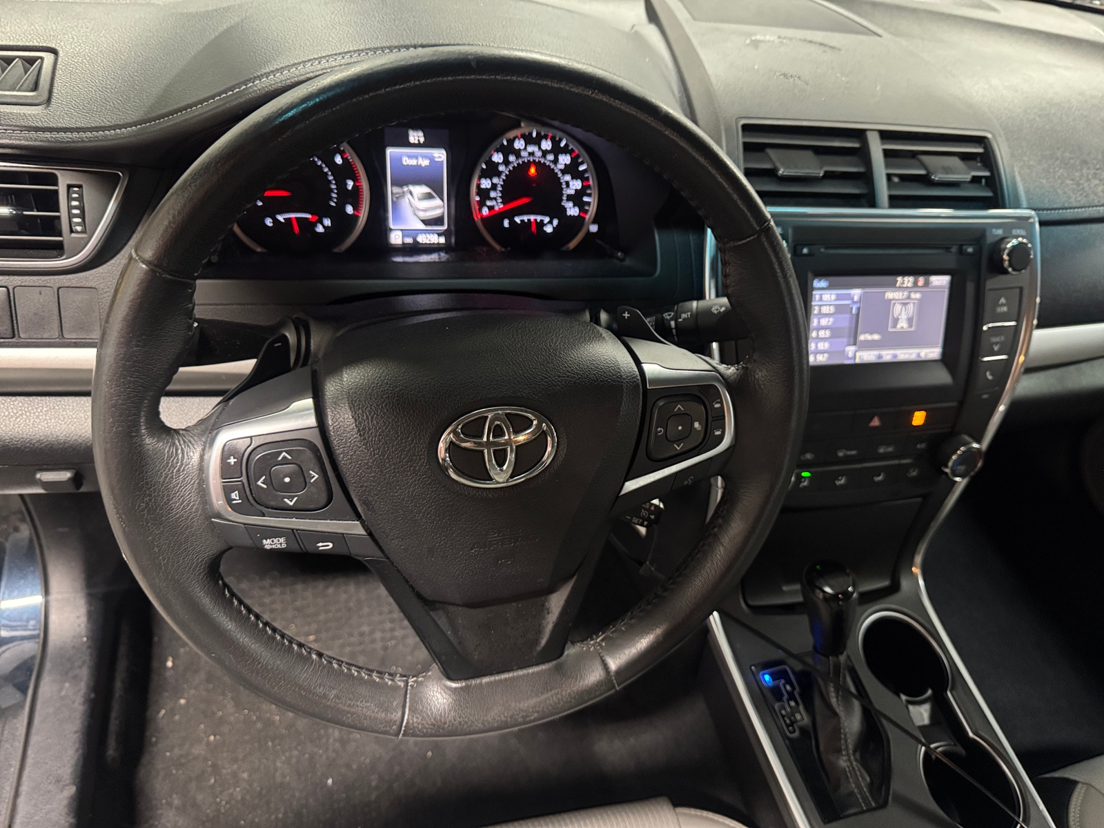 Thumbnail: 2017 Toyota Camry - 5