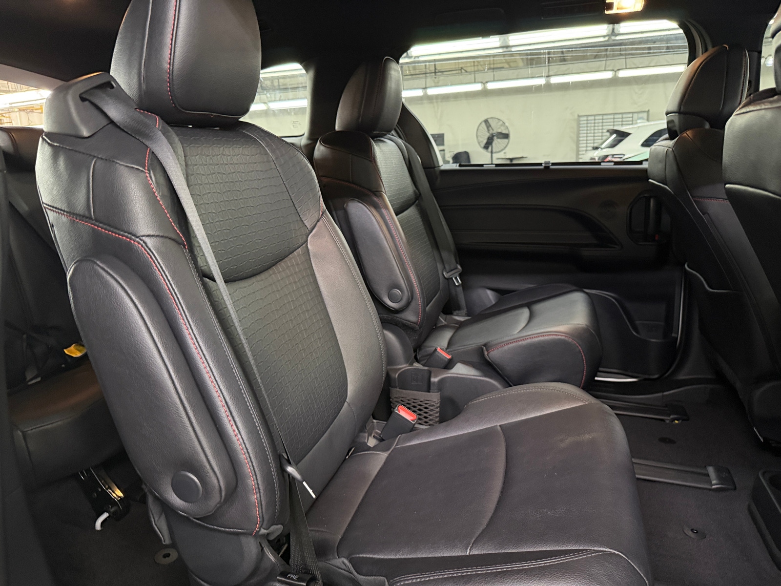 Thumbnail: 2025 Toyota Sienna - 6