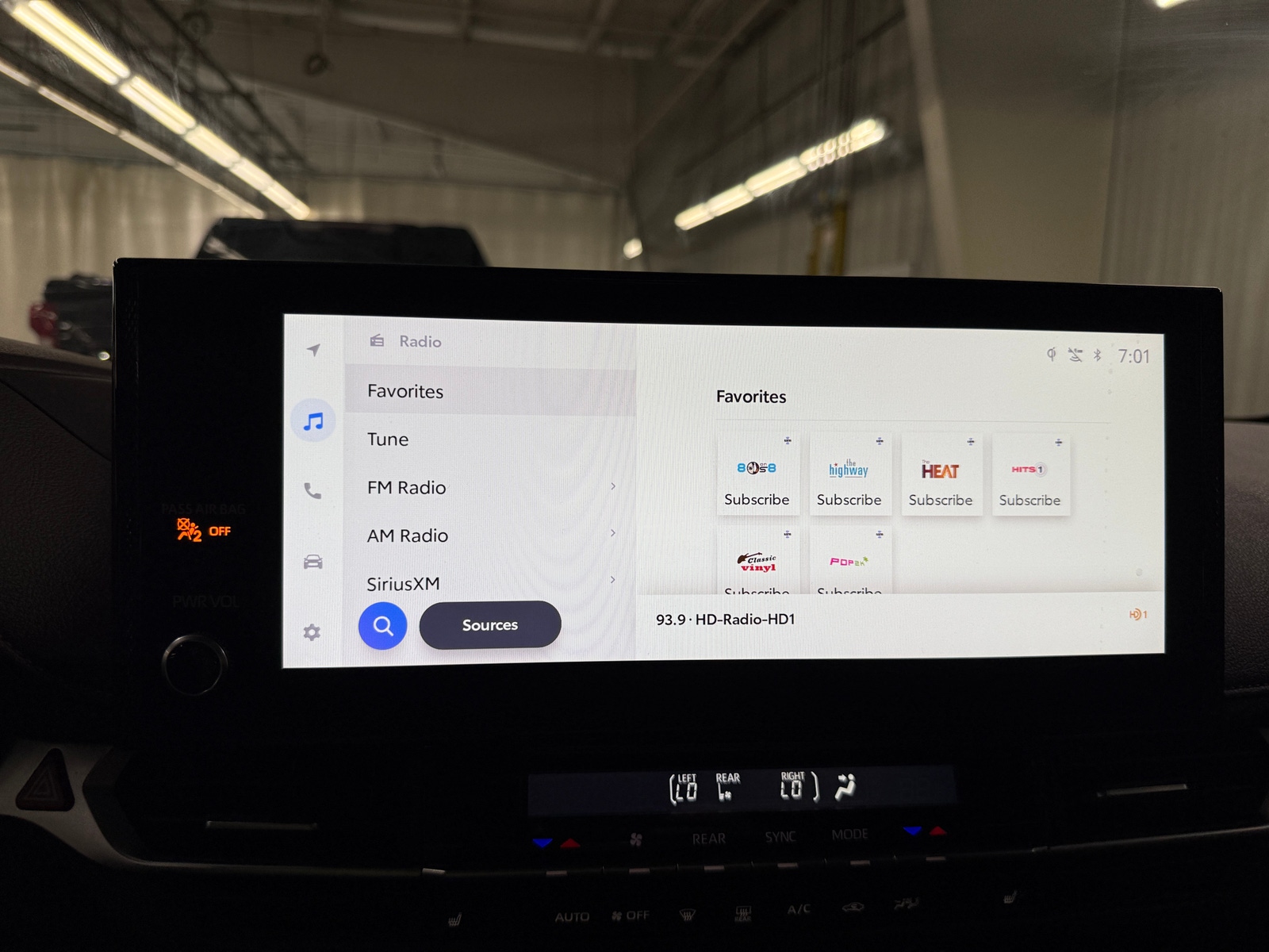 Thumbnail: 2025 Toyota Sienna - 4