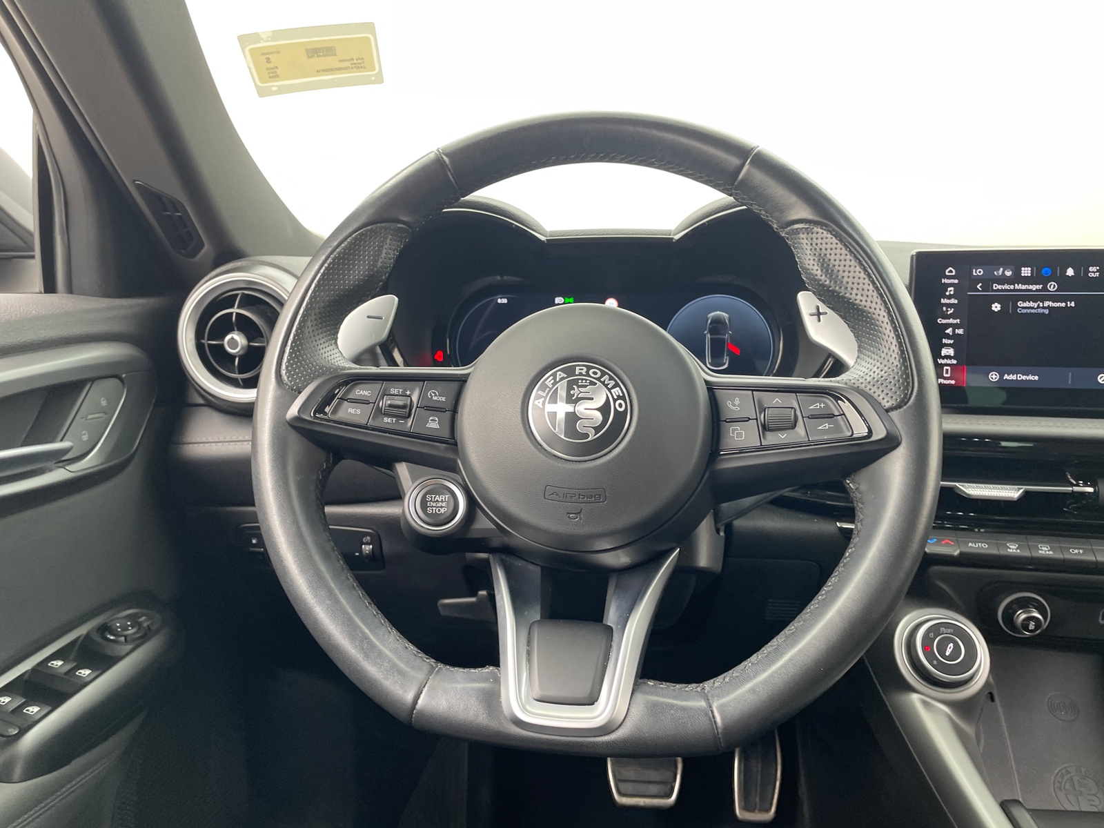 Thumbnail: 2024 Alfa Romeo Tonale - 4