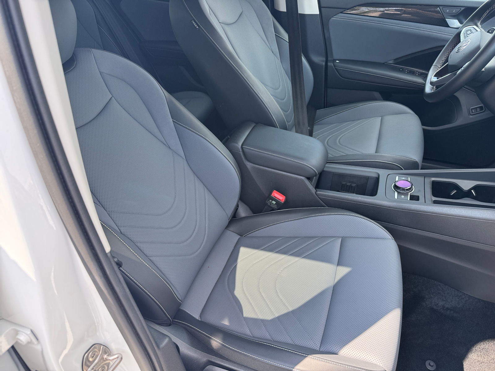 Thumbnail: 2026 Volkswagen Tiguan - 2