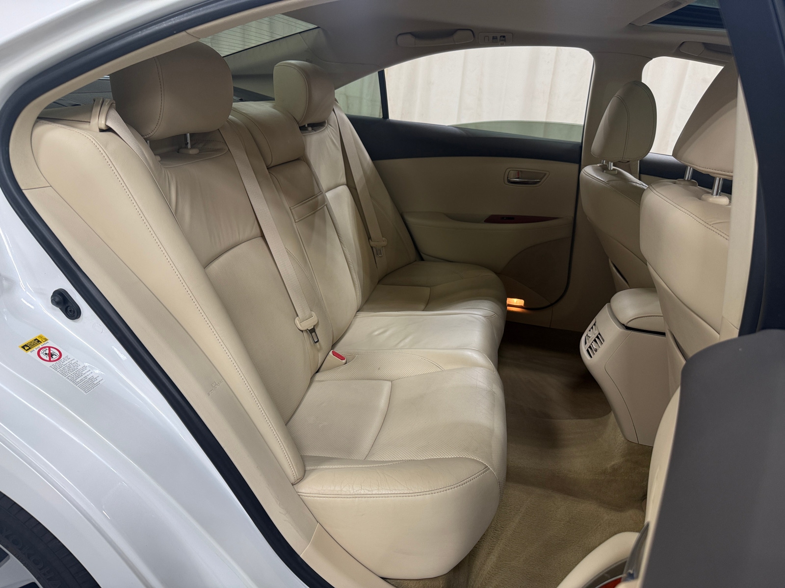 Thumbnail: 2011 Lexus ES - 5