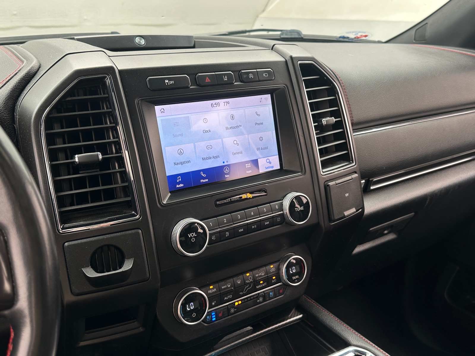 Thumbnail: 2021 Ford Expedition - 3