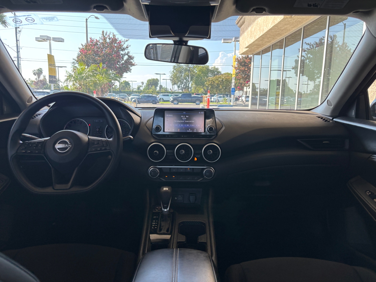 Thumbnail: 2025 Nissan Sentra - 3