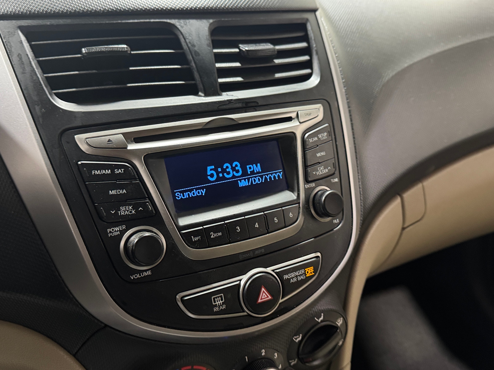 Thumbnail: 2016 Hyundai Accent - 4