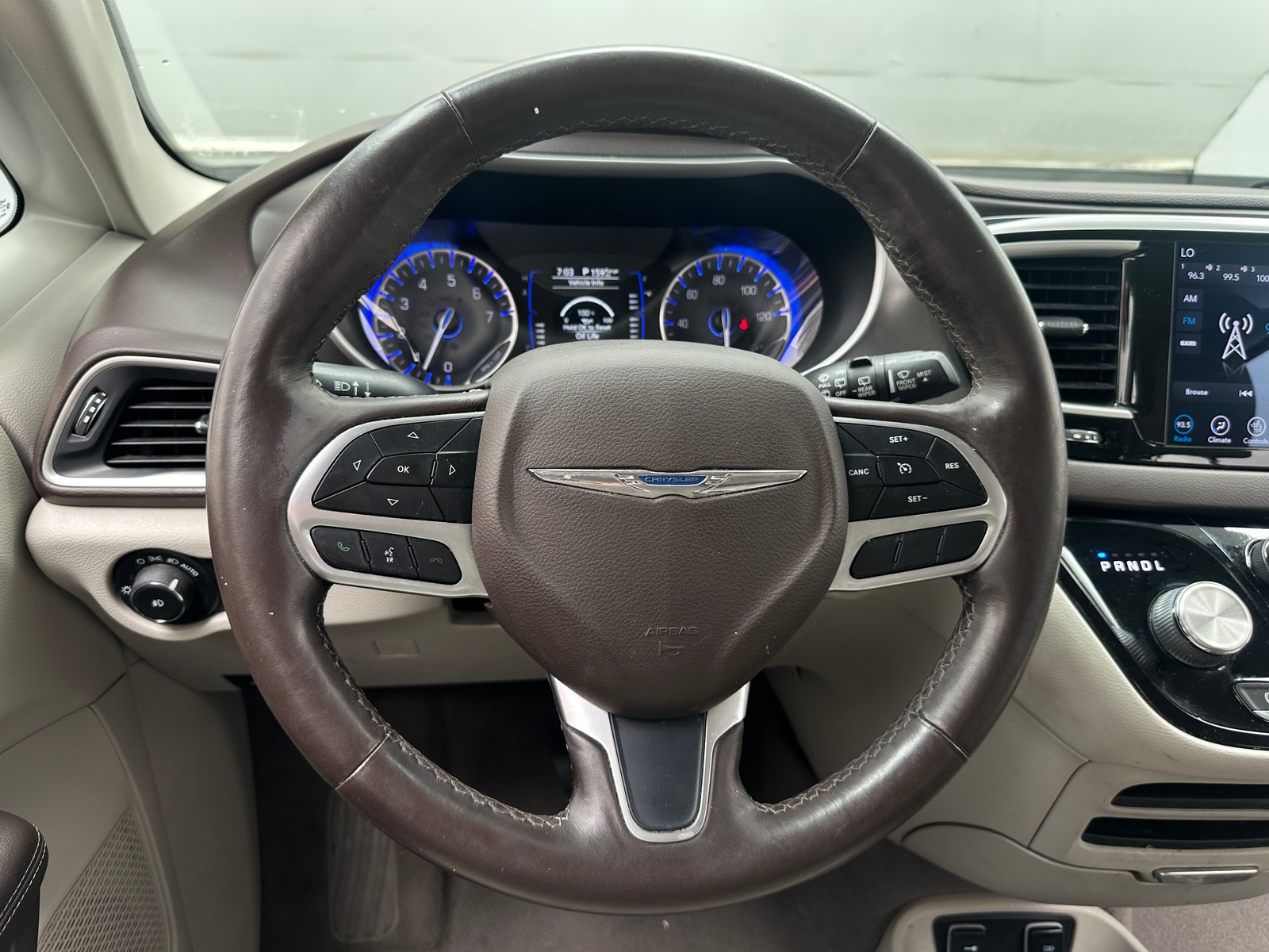 Thumbnail: 2019 Chrysler Pacifica - 4