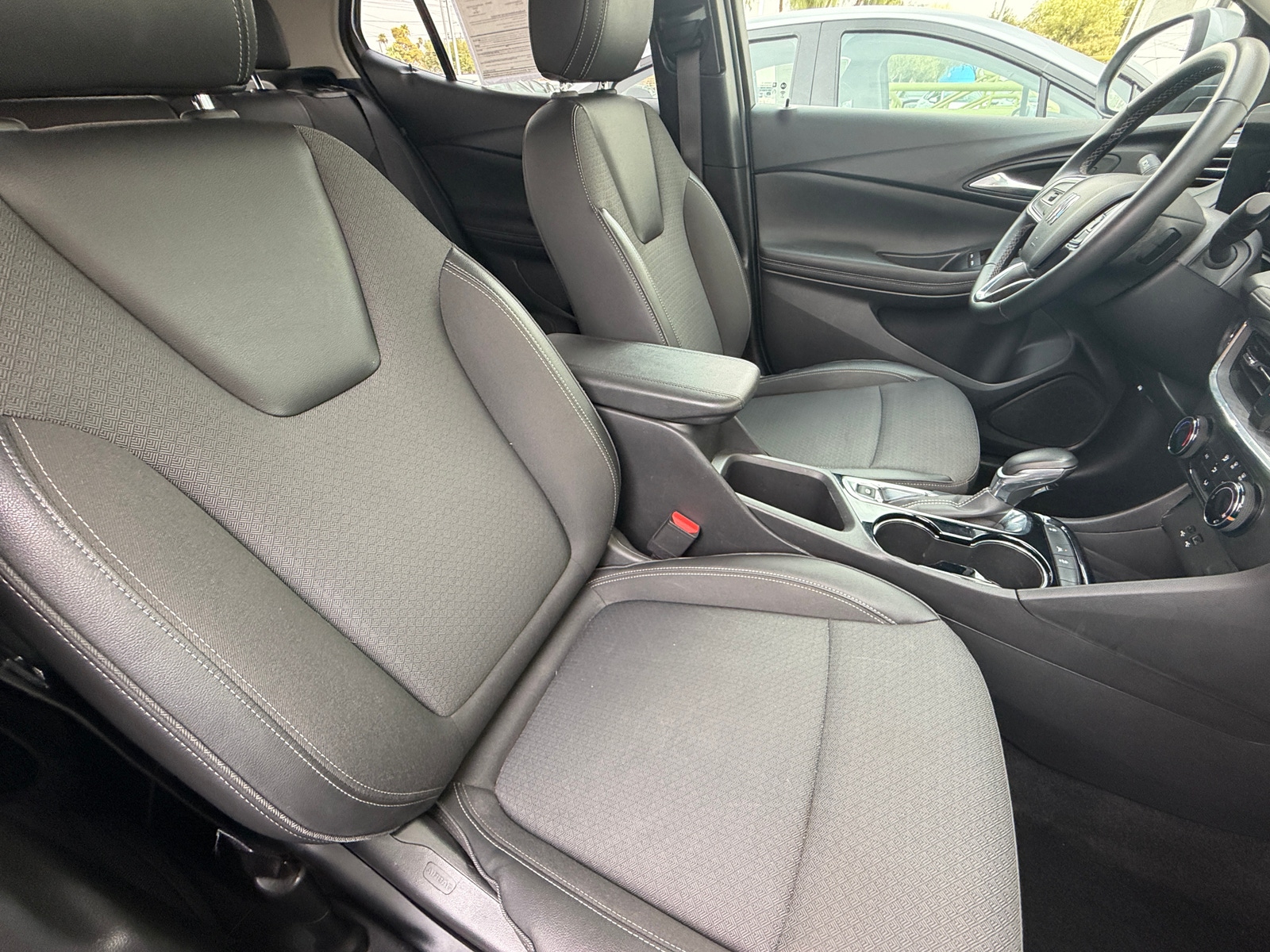 Thumbnail: 2025 Buick Encore GX - 2