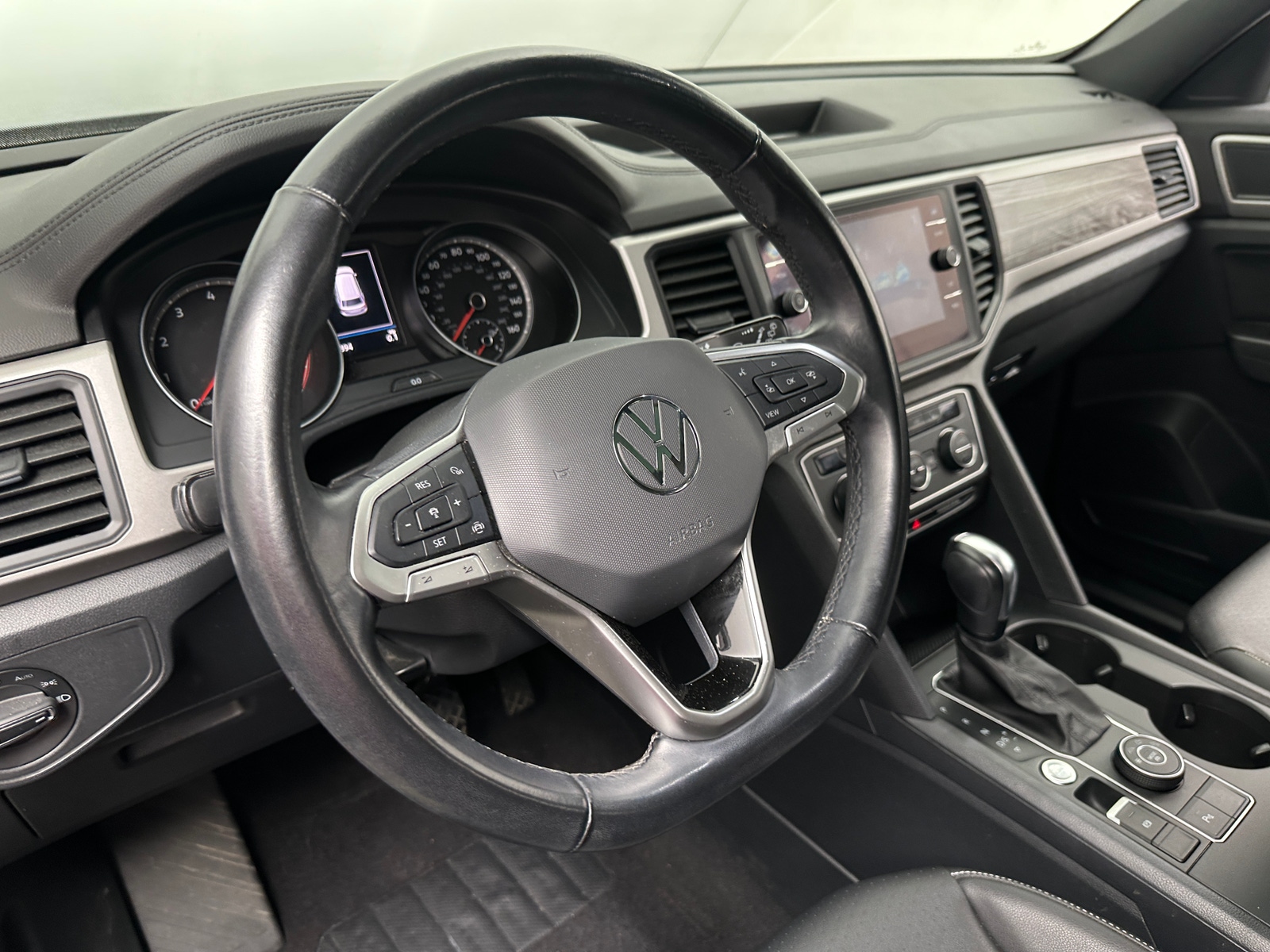 Thumbnail: 2020 Volkswagen Atlas - 4