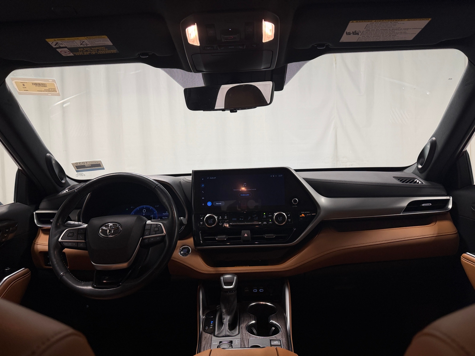 Thumbnail: 2023 Toyota Highlander - 2