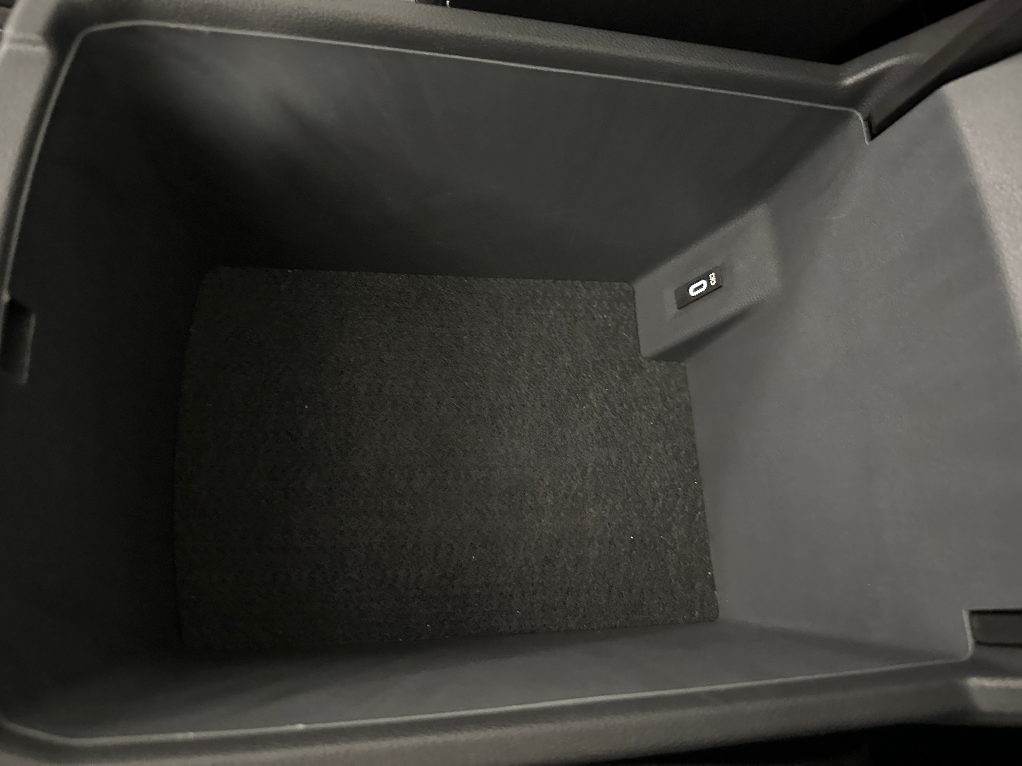 2021 Volkswagen Atlas SE w/Tech R-Line - Photo 14